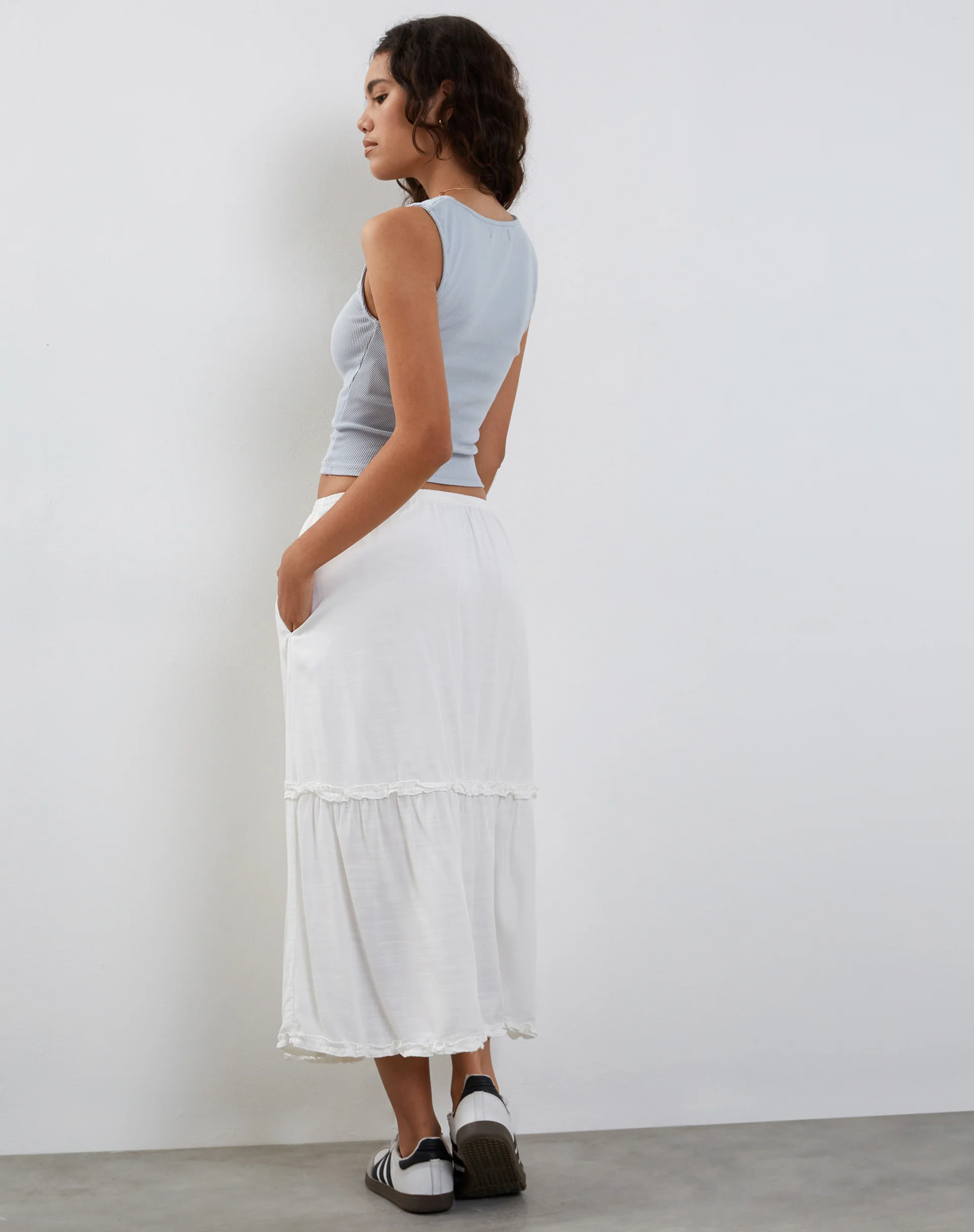 Jastio Ribbed Vest Top in Blue Grey - Image 4
