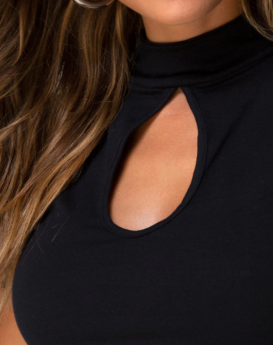 Jiso Crop Top in Black - Image 5