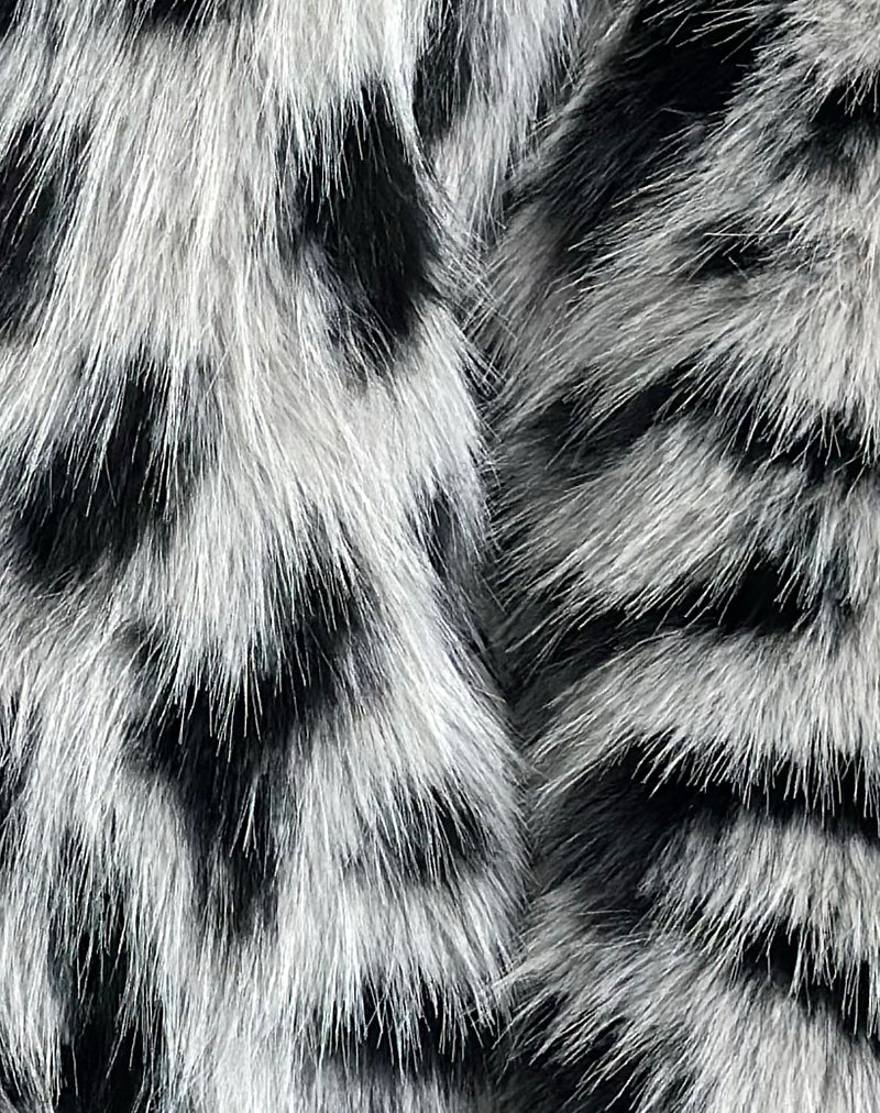 Joji Cropped Faux Fur Jacket in Grey Leopard - Image 6