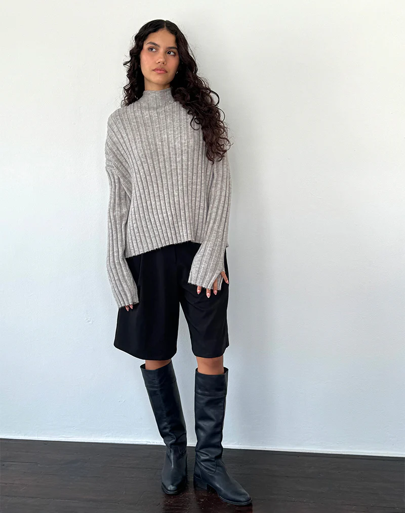 Judah Oversized Chunky Rib Knit Jumper in Light Grey - Image 3