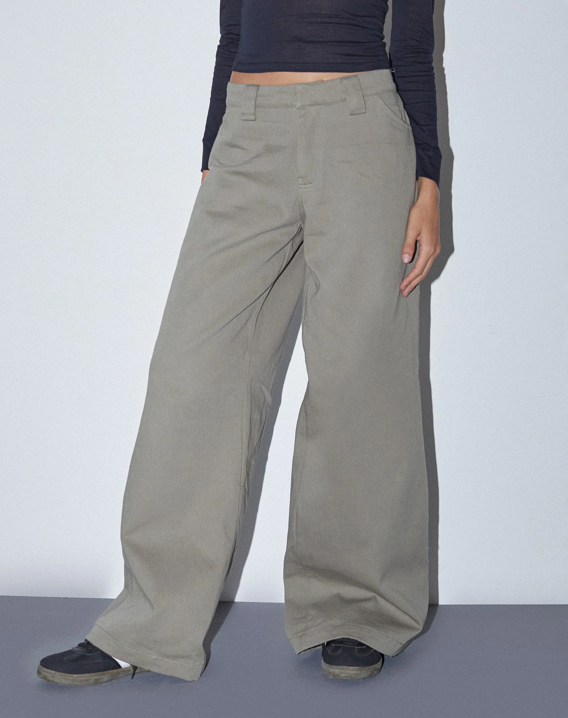 Kaomy Wide Leg Trouser in Slate Green - Image 4