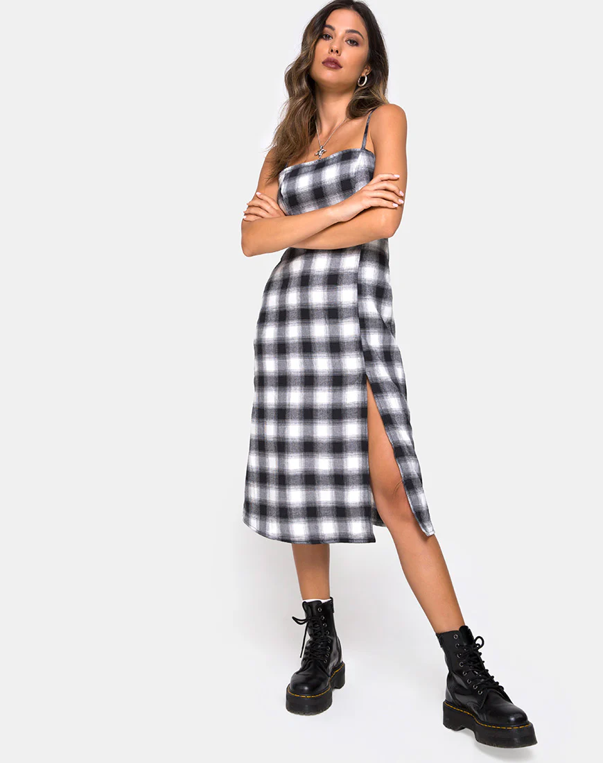 Kaoya Dress in Plaid Black White - Image 2