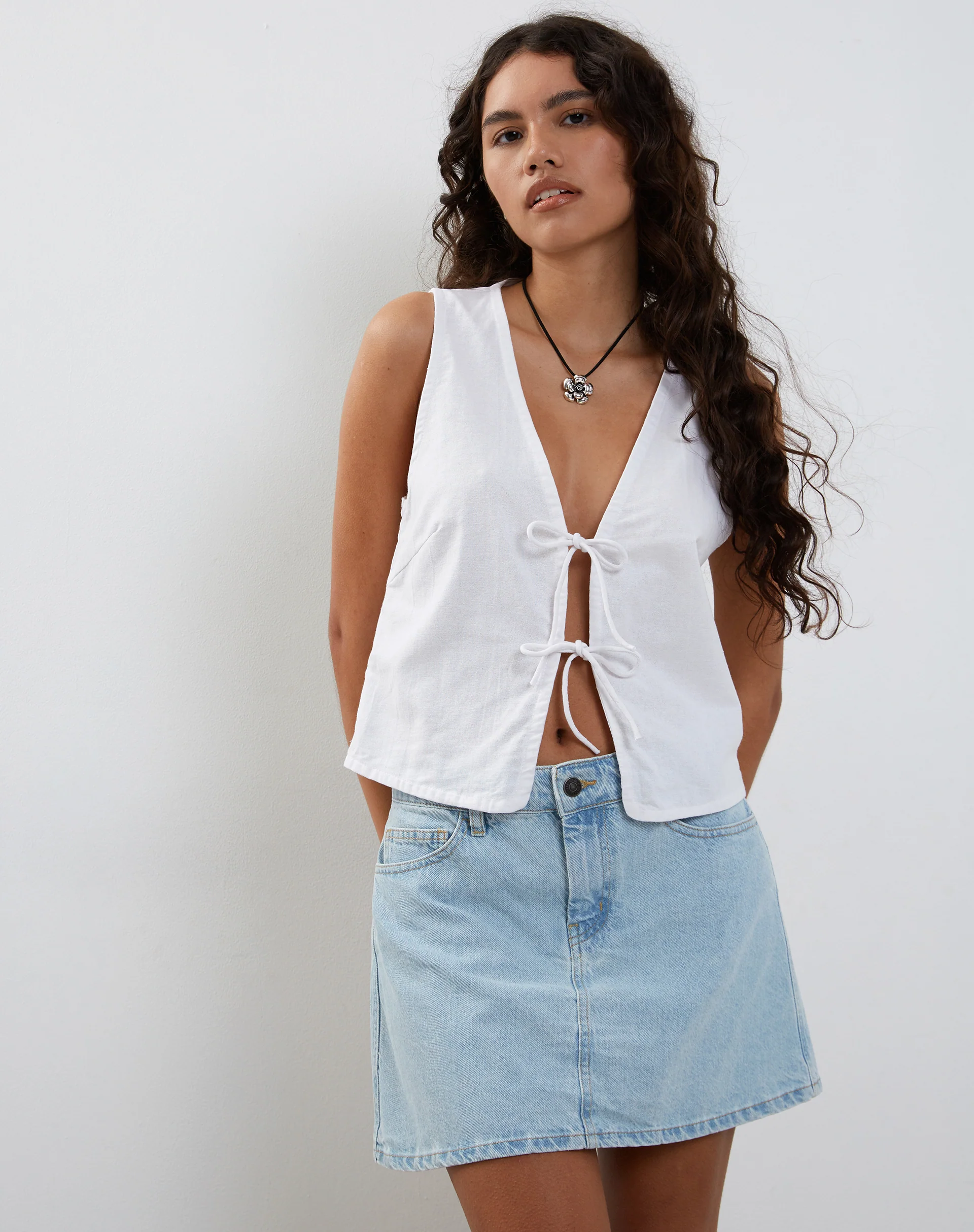 Kayve Tie Front Top in White - Image 2