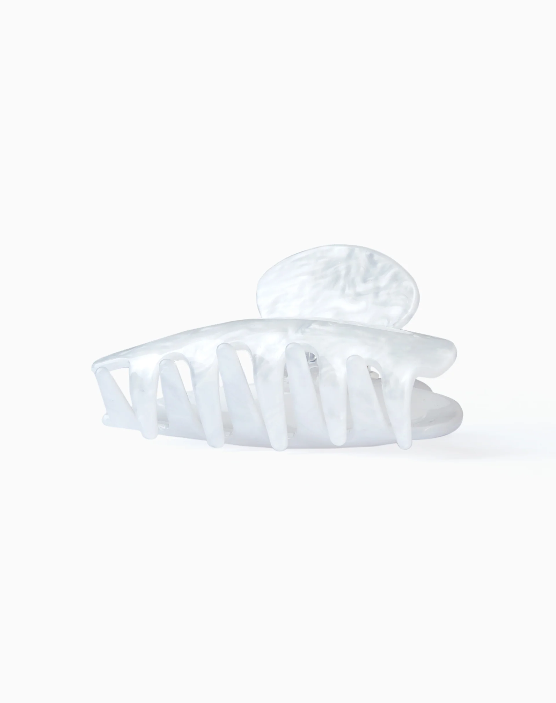 Kima Hair Claw in White Pearl - Image 4