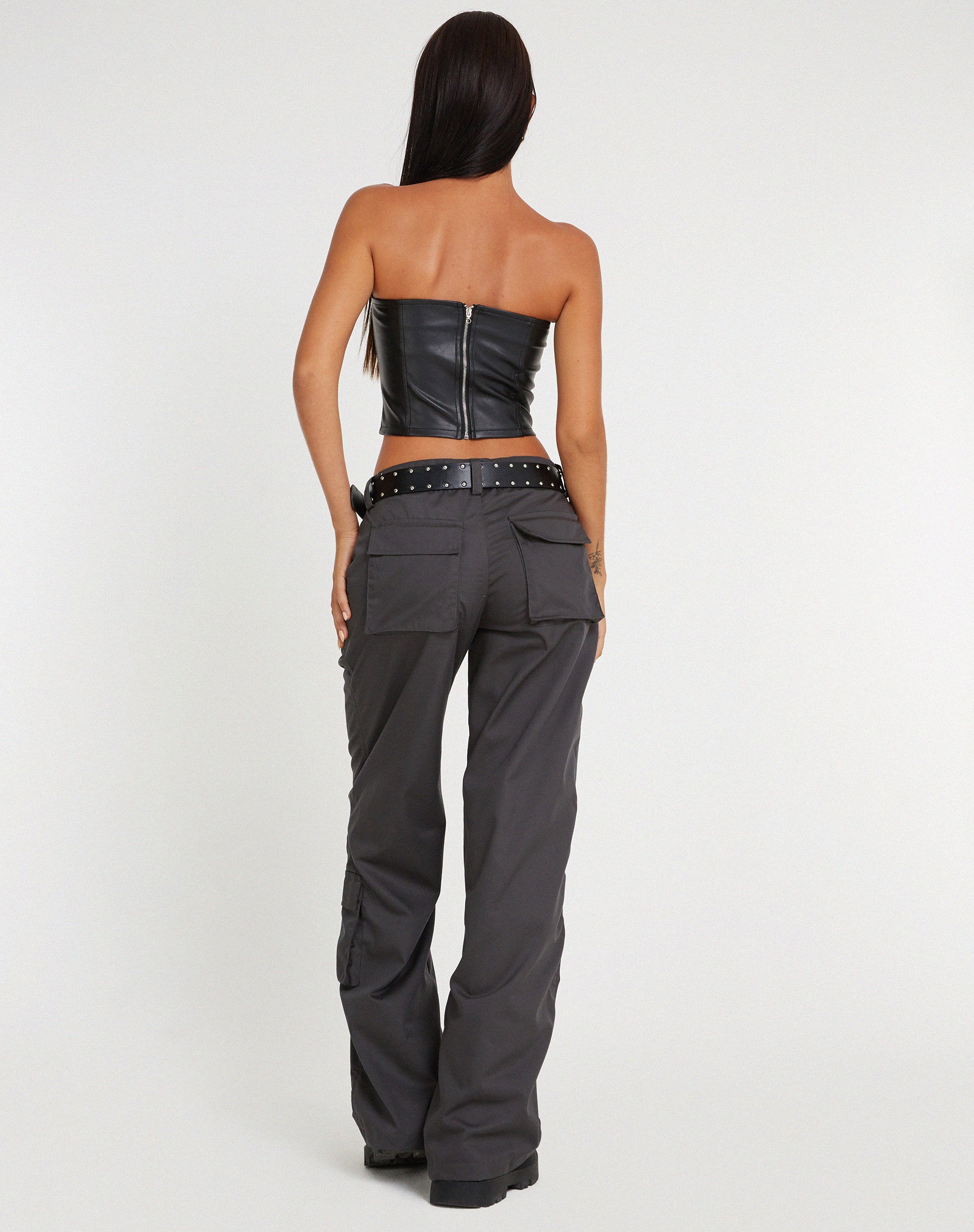 Kyanata Corset in PU Black - Image 4