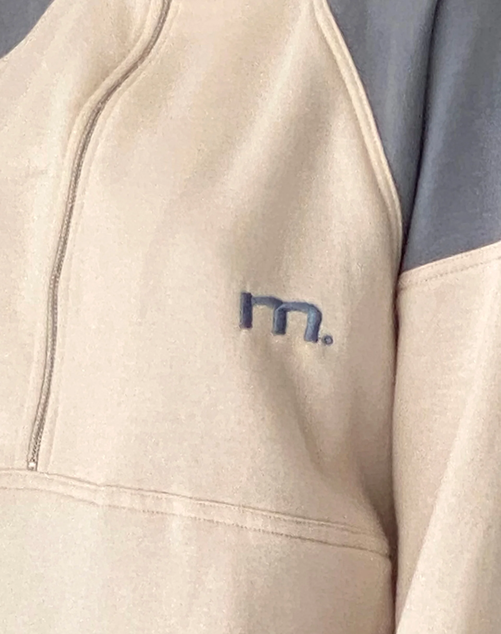 Laksa Sweatshirt in Winter White and Powder Blue - Image 6