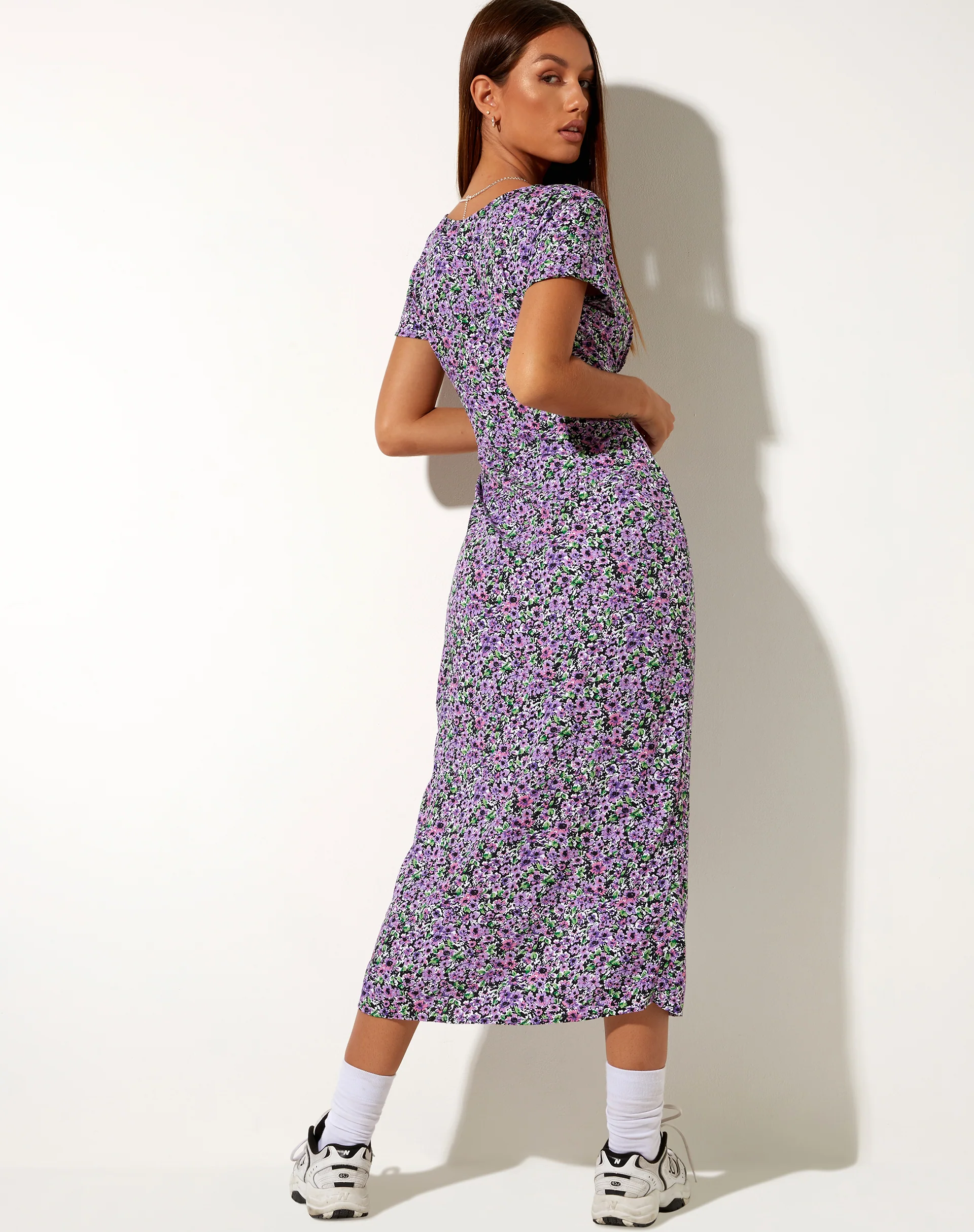 Larin Midi Dress in Lilac Blossom - Image 2