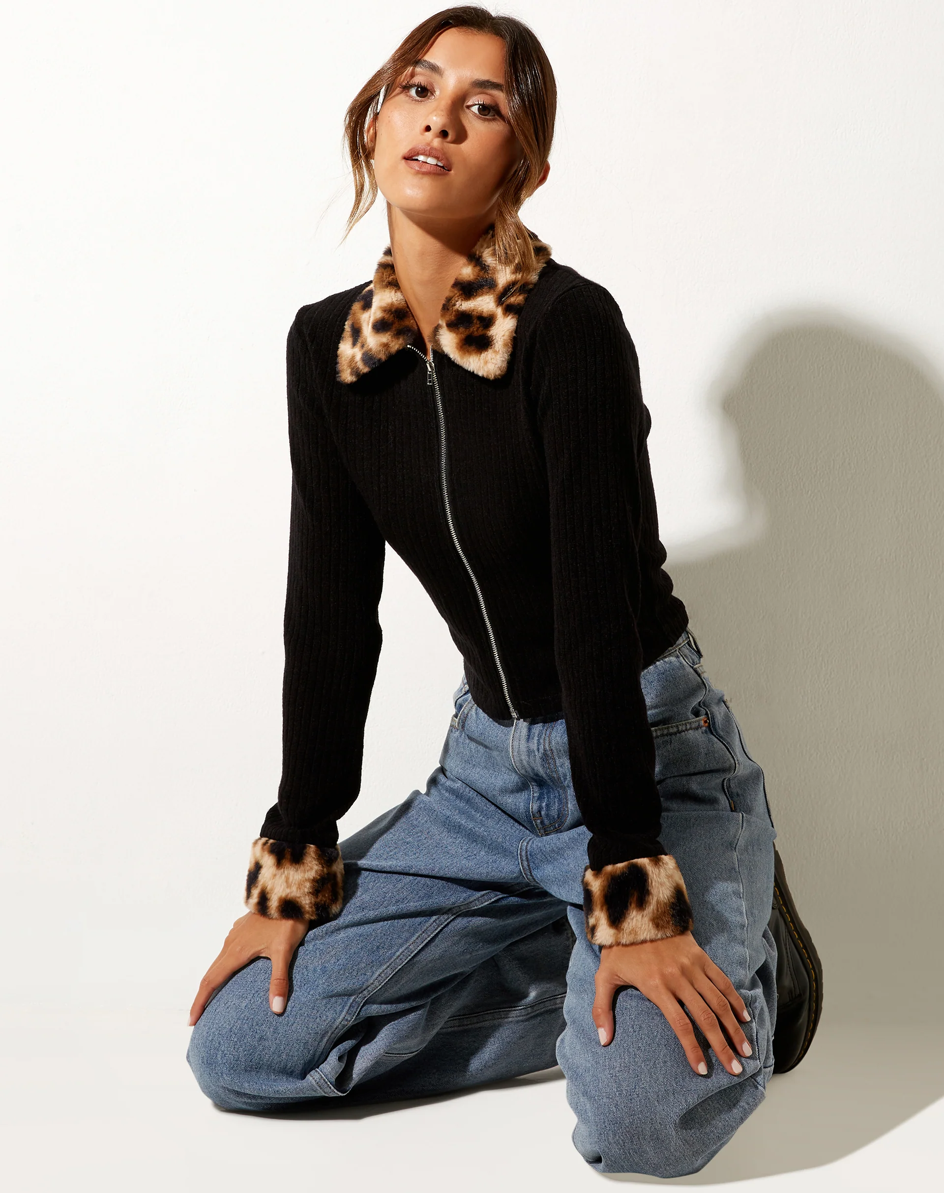 Larita Cardi in Knit Black and Brown - Image 4