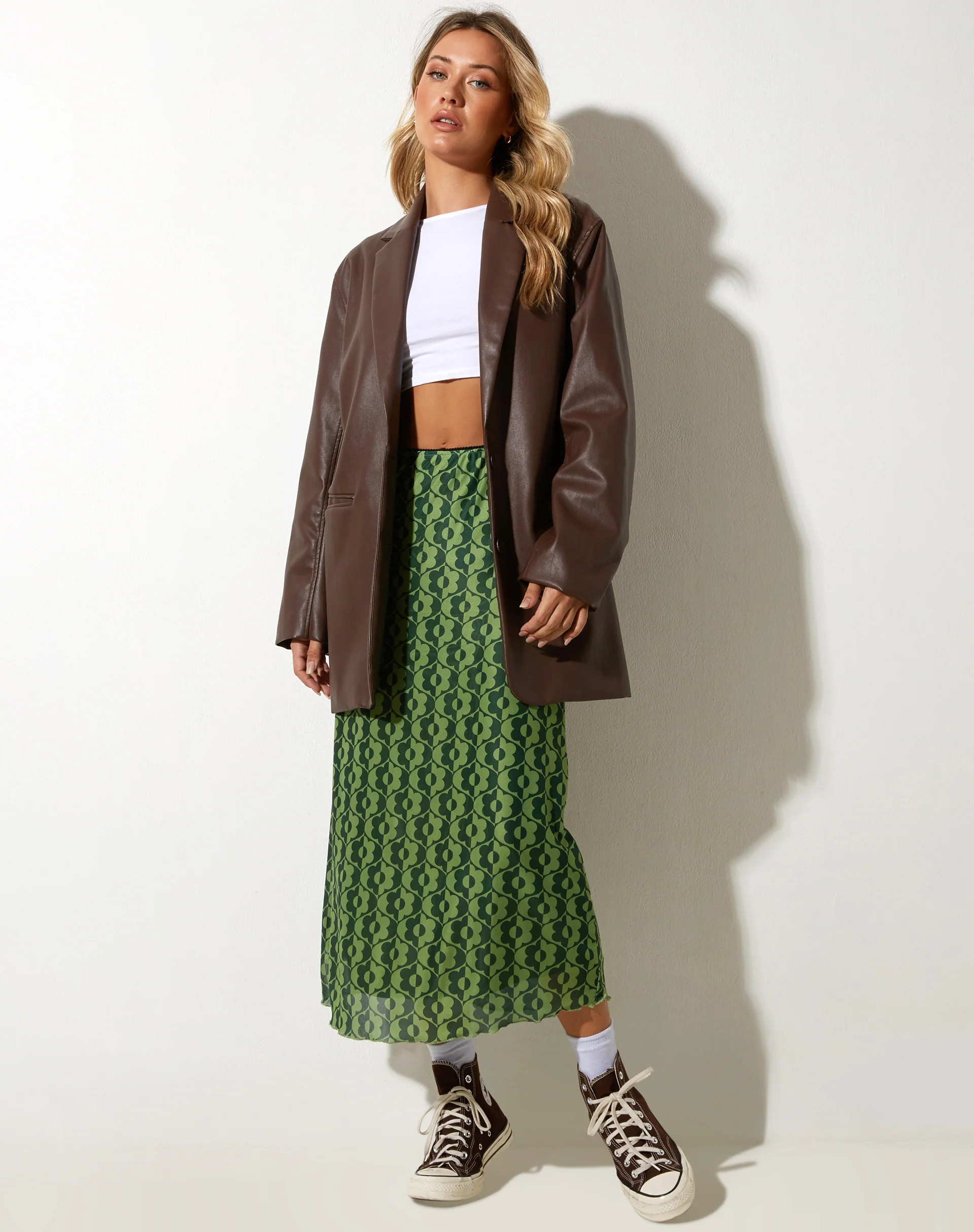 Lassie Midi Skirt in Wavy Daisy Green - Image 6