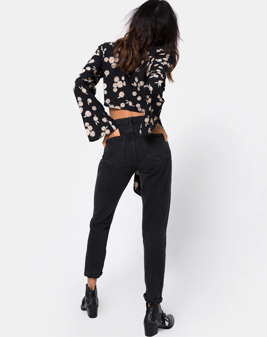 Laya Wrap Top in Grunge Daisy Floral - Image 4
