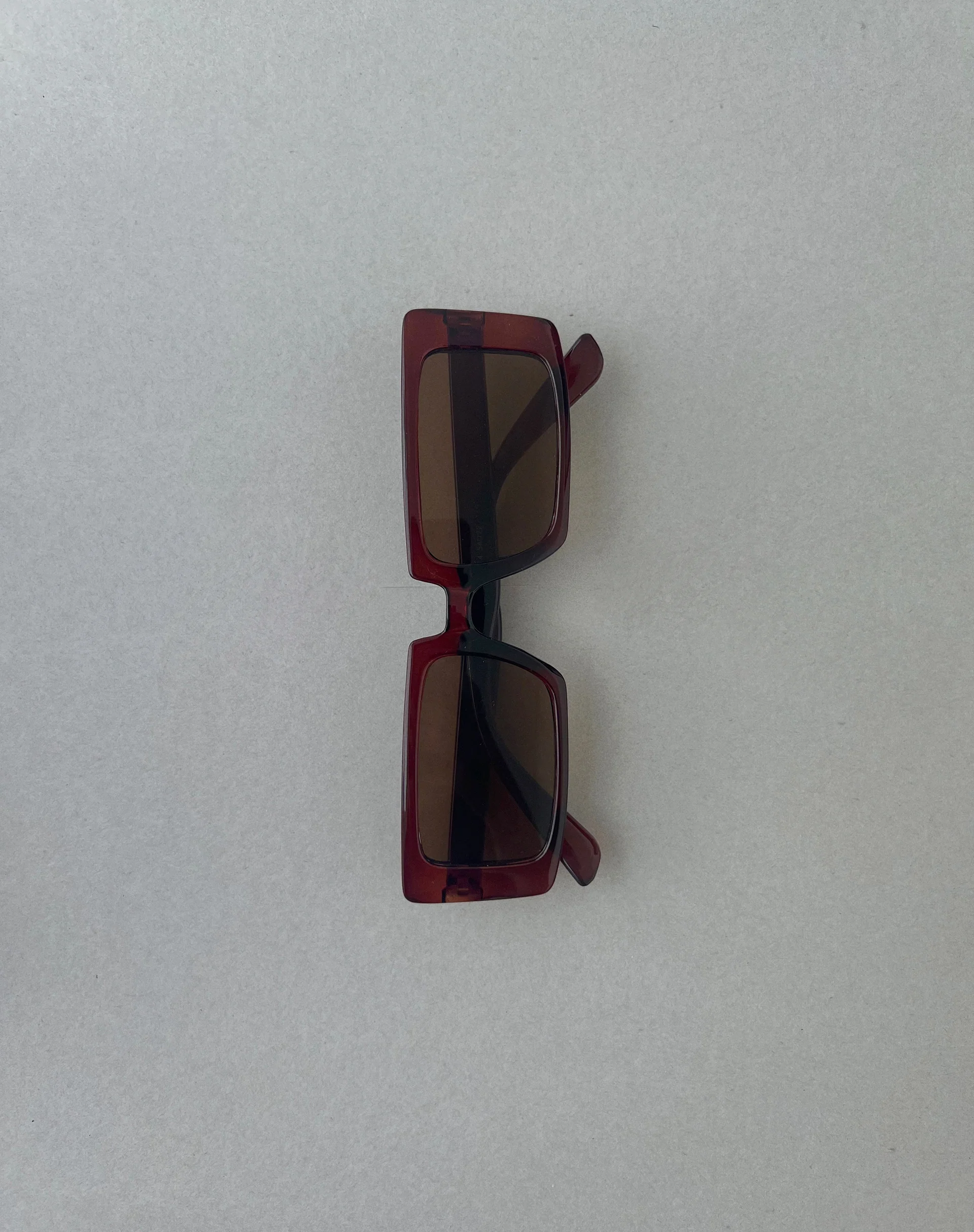 Lelia Rectangle Sunglasses in Brown - Image 2