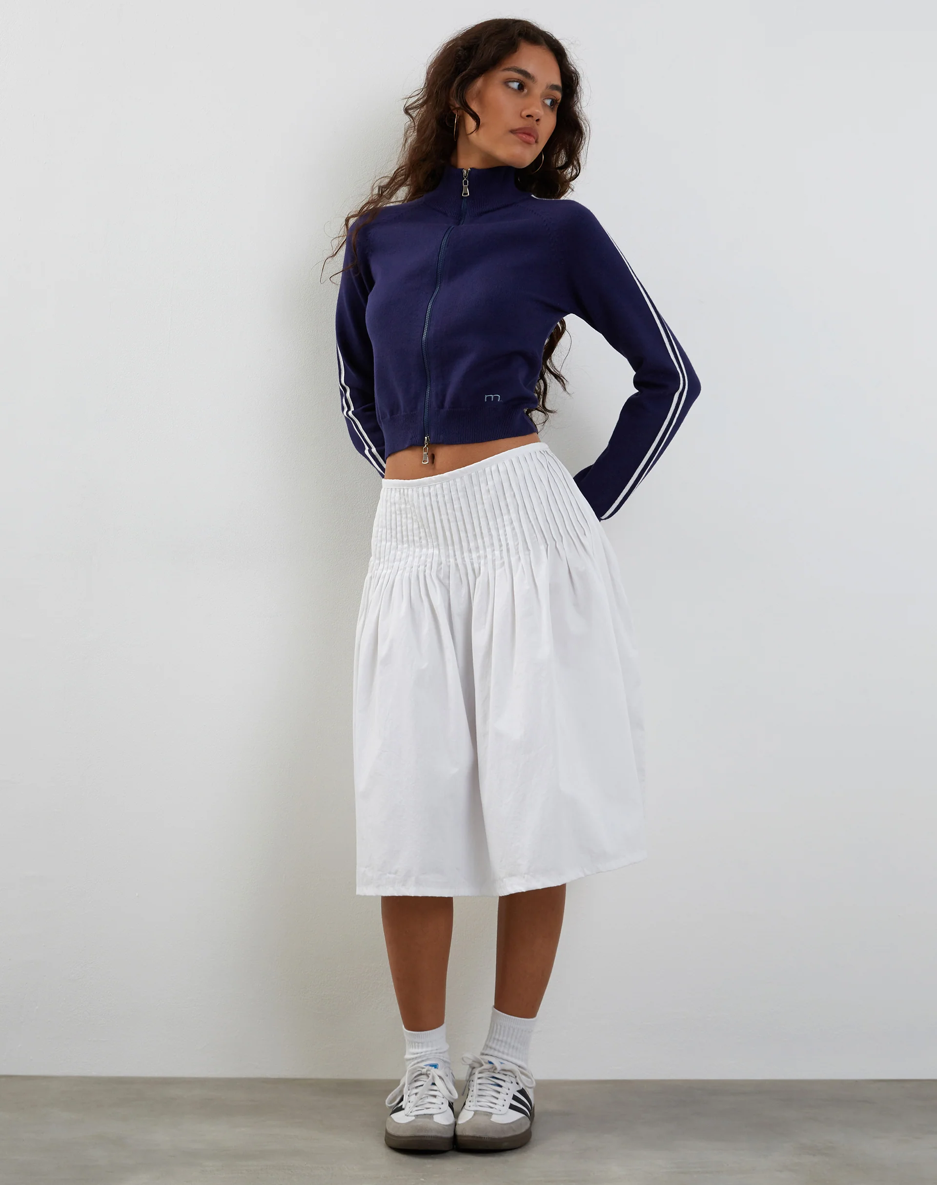Lennon Knitted Jacket in Navy with White Stripe - Image 4