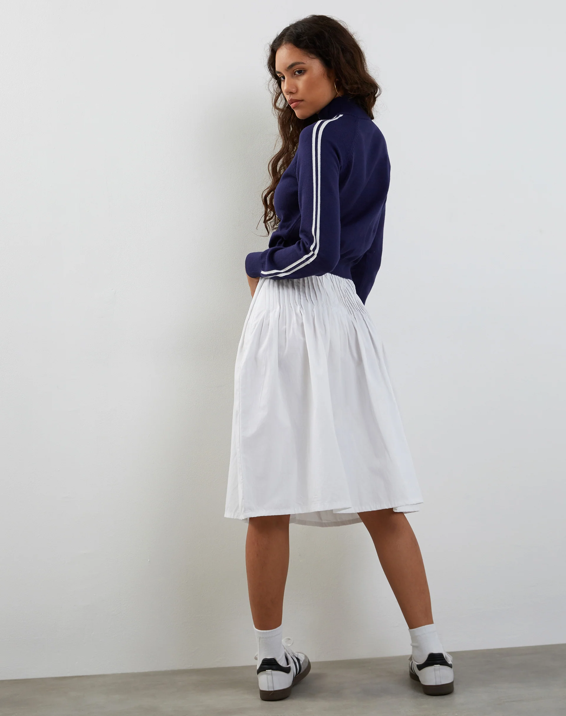 Lennon Knitted Jacket in Navy with White Stripe - Image 5