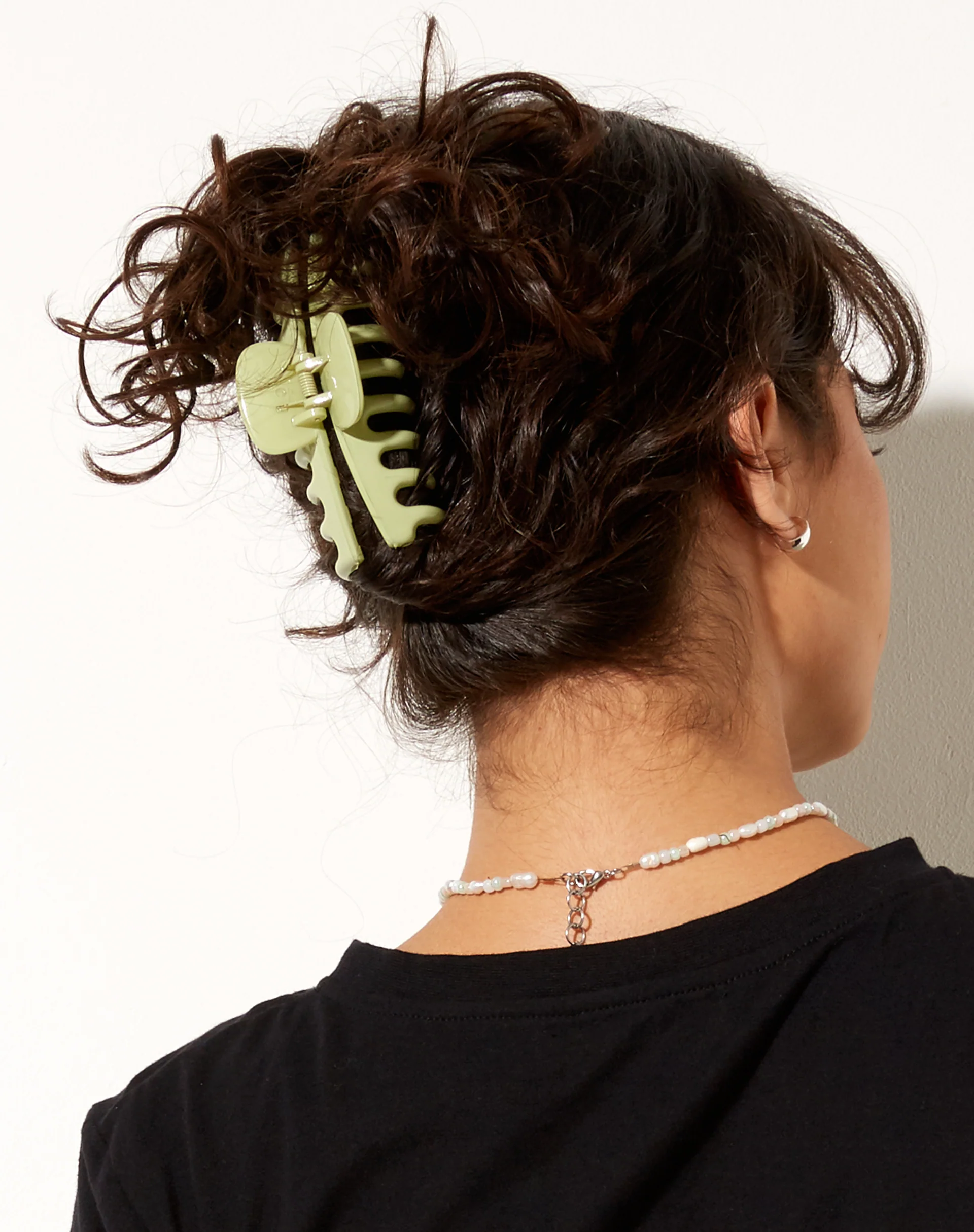 Lenta Hair Claw in Green - Image 2