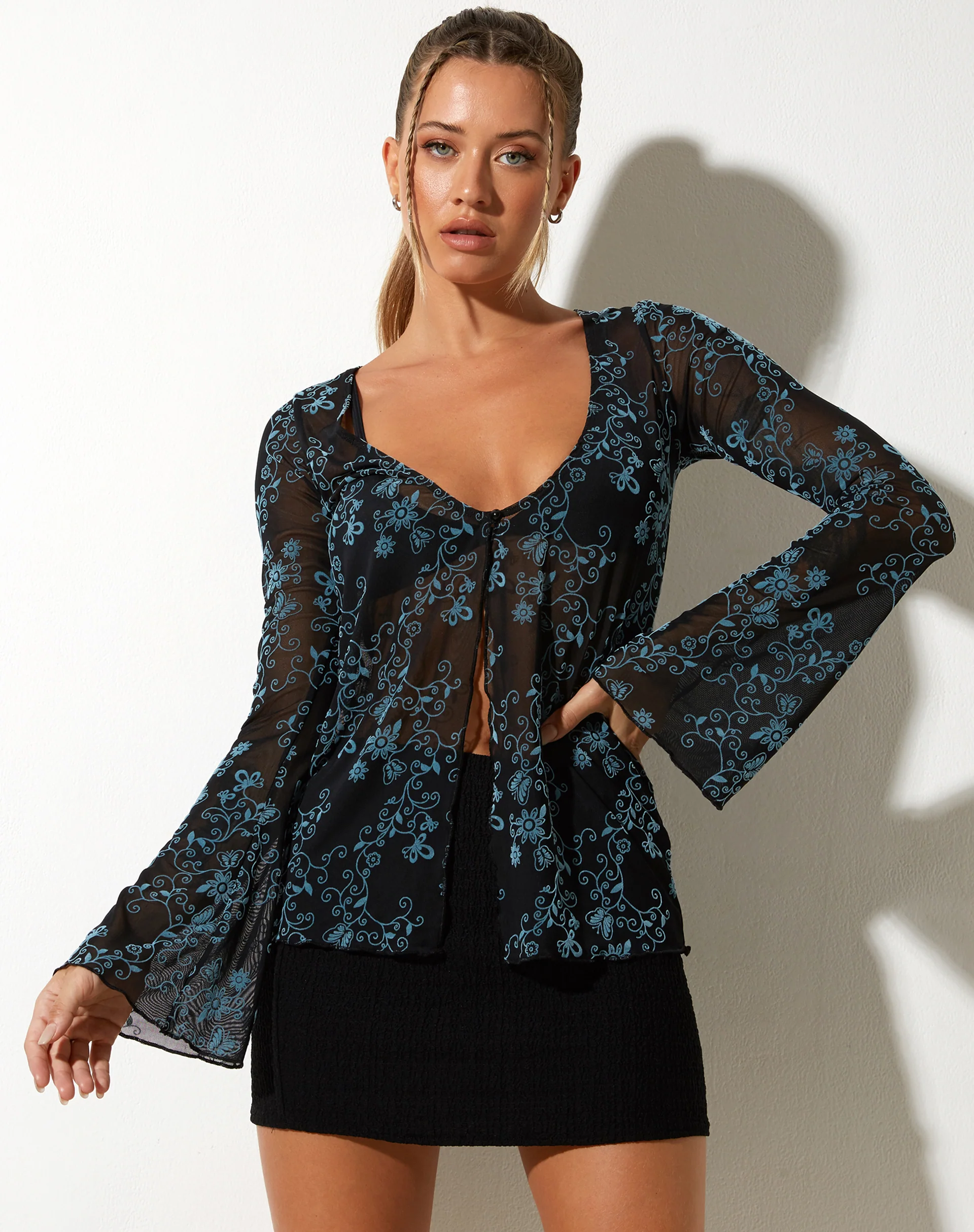 Leon Cardi in Butterfly Vine Flock Blue - Image 7