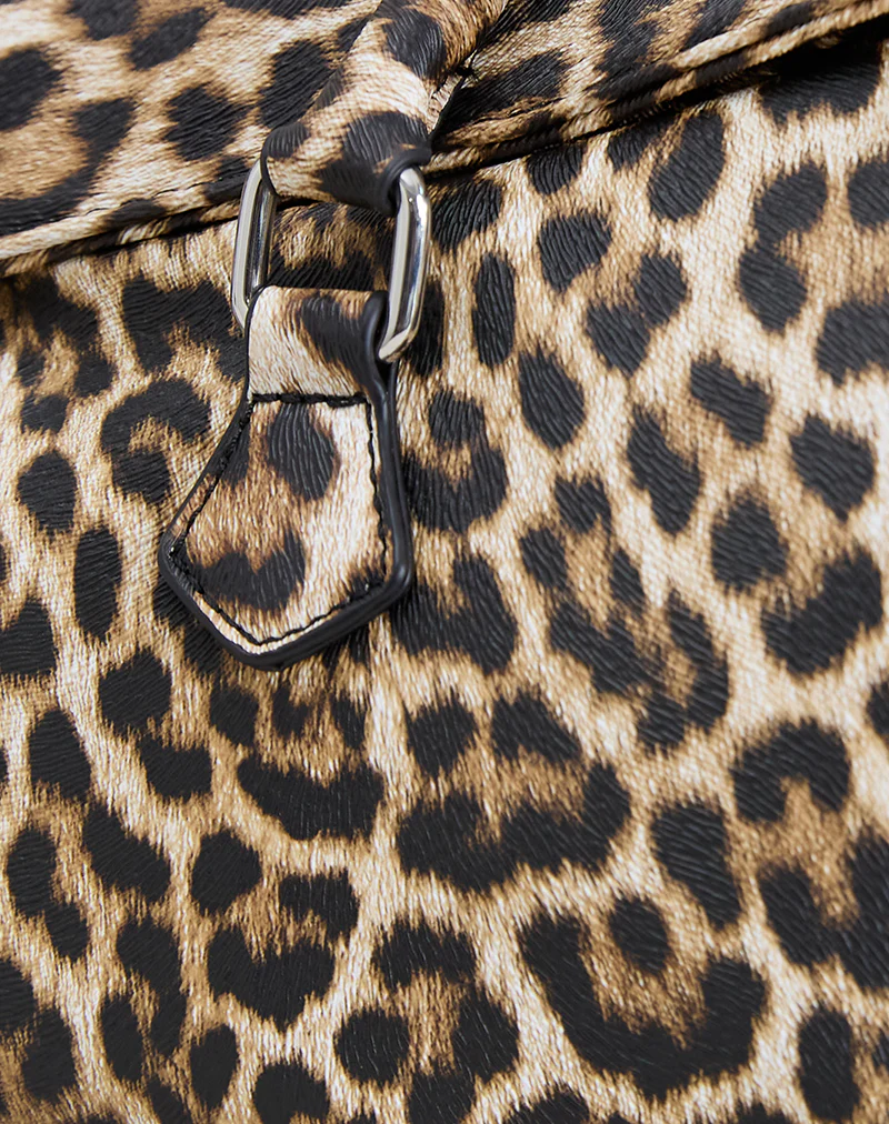 Shoulder Bag in Leopard Print - Image 8
