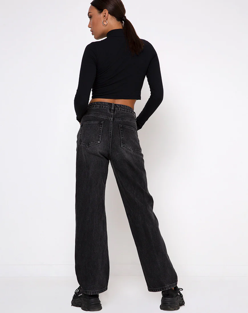 Lesvy Crop Top in Black - Image 4