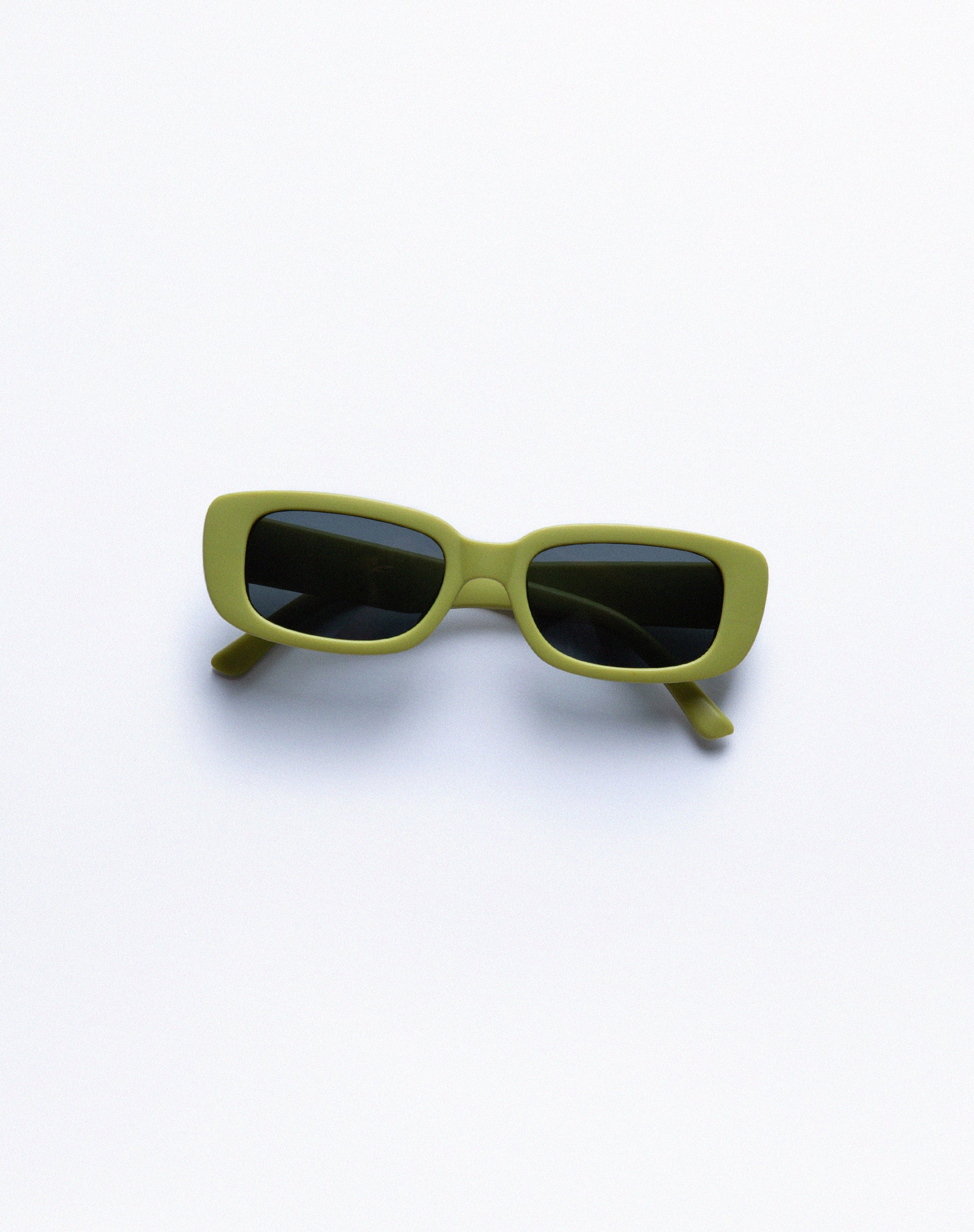 Lizzie Sunglasses in Green - Image 5