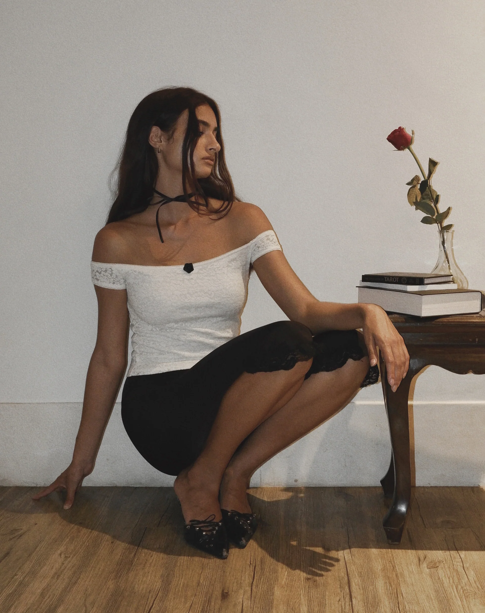Lonnie Bardot Top in Rose Lace Ivory - Image 5