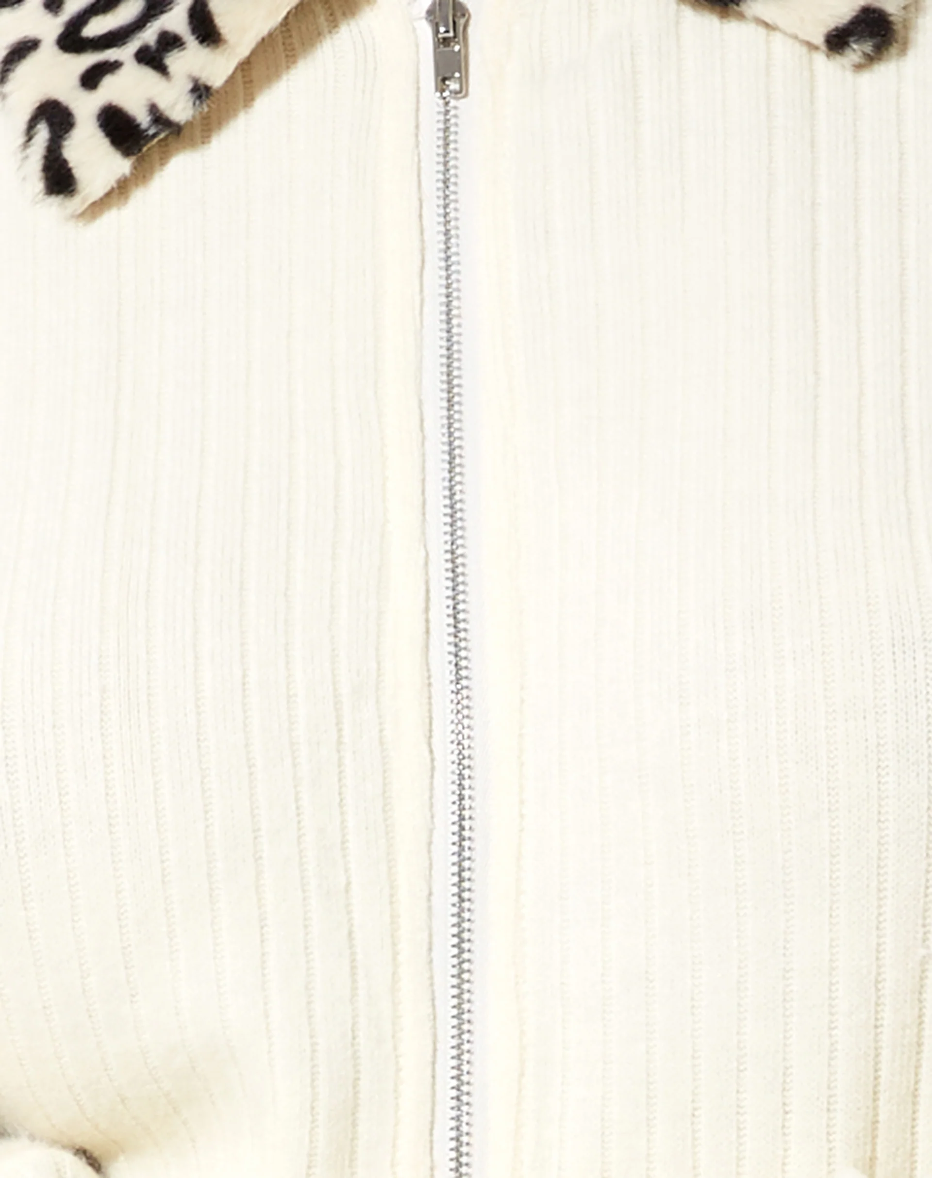 Loria Cardi in Rib Ivory with Beige Animal - Image 7