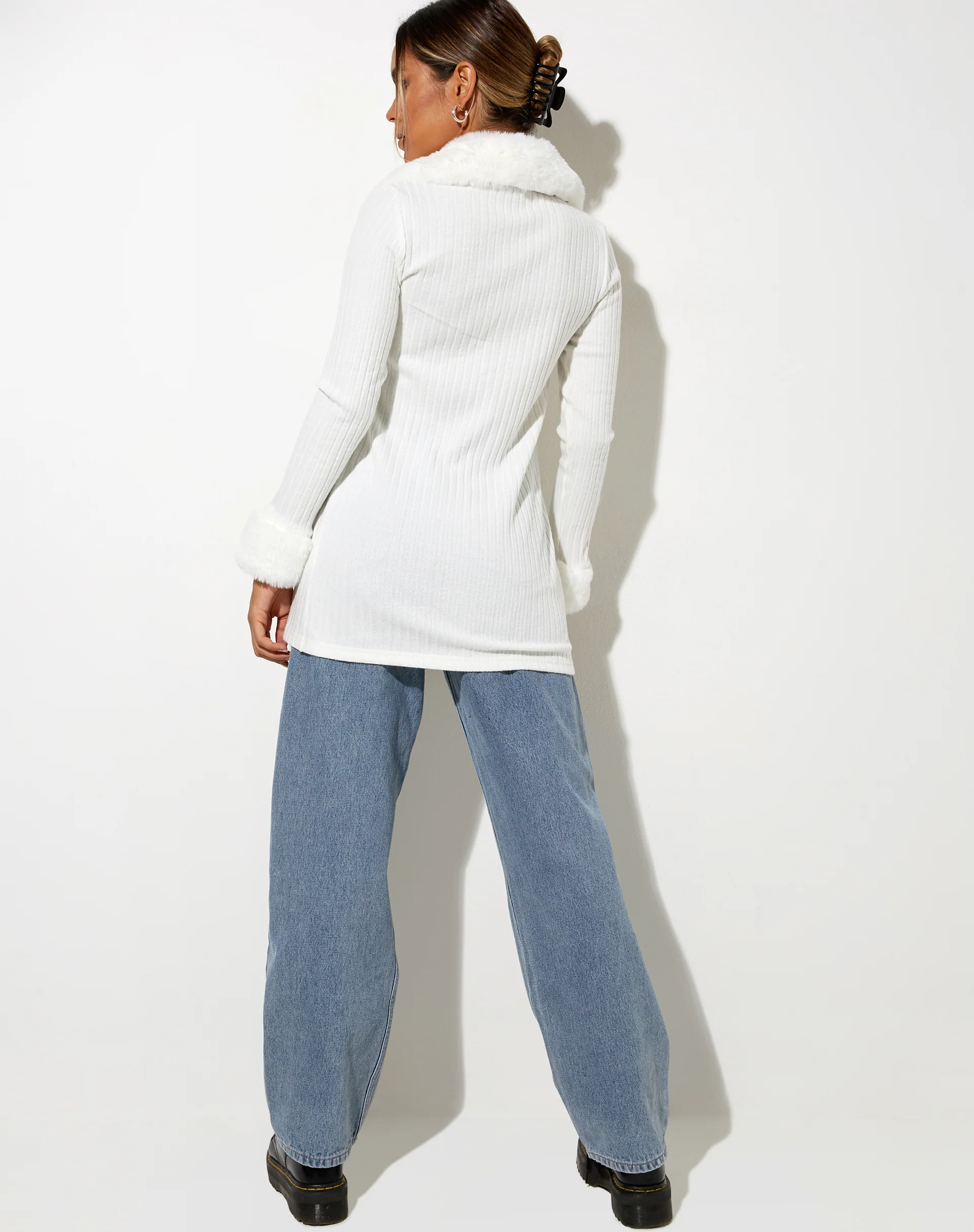 Lorina Cardi in Ivory - Image 5