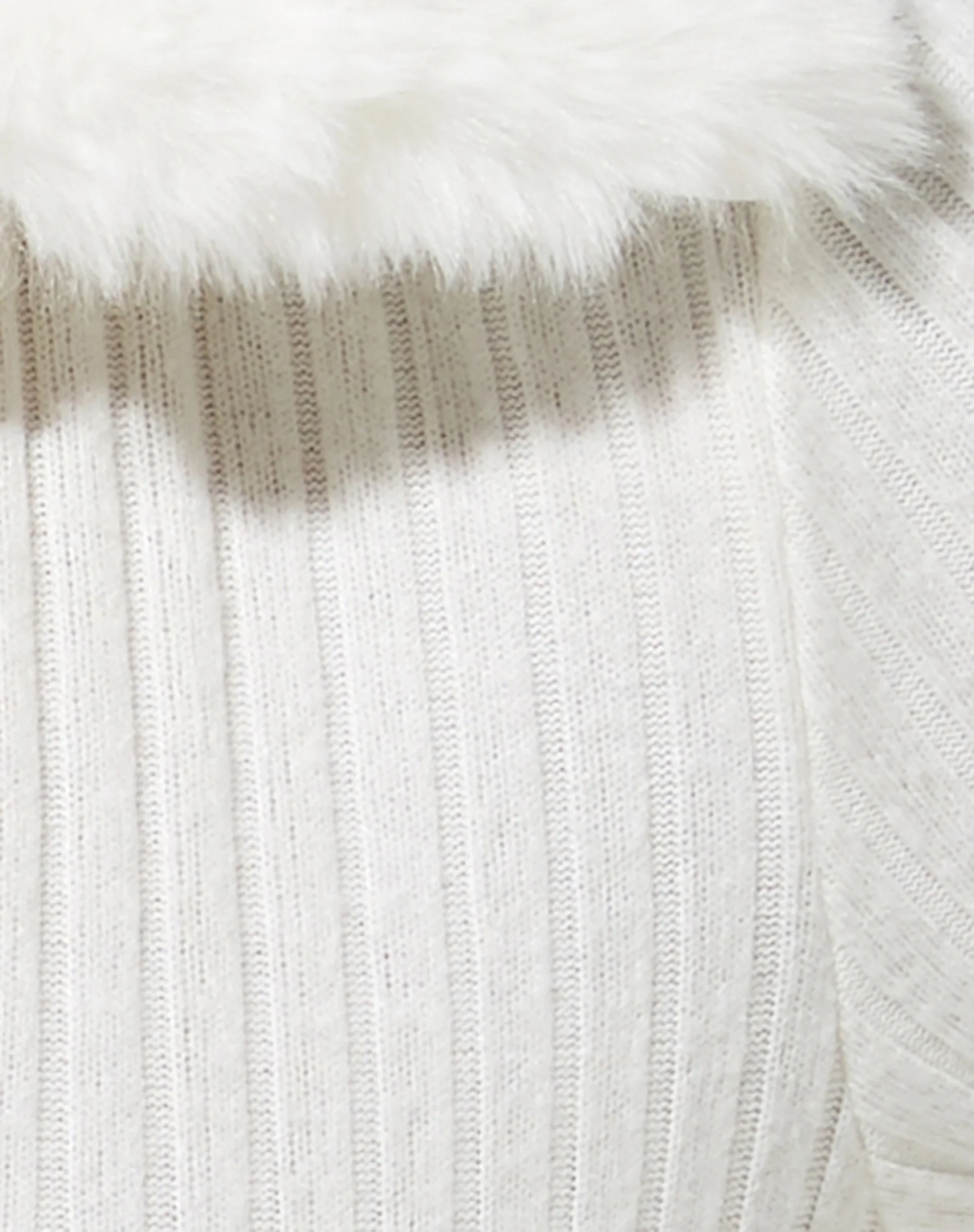 Lorina Cardi in Ivory - Image 7