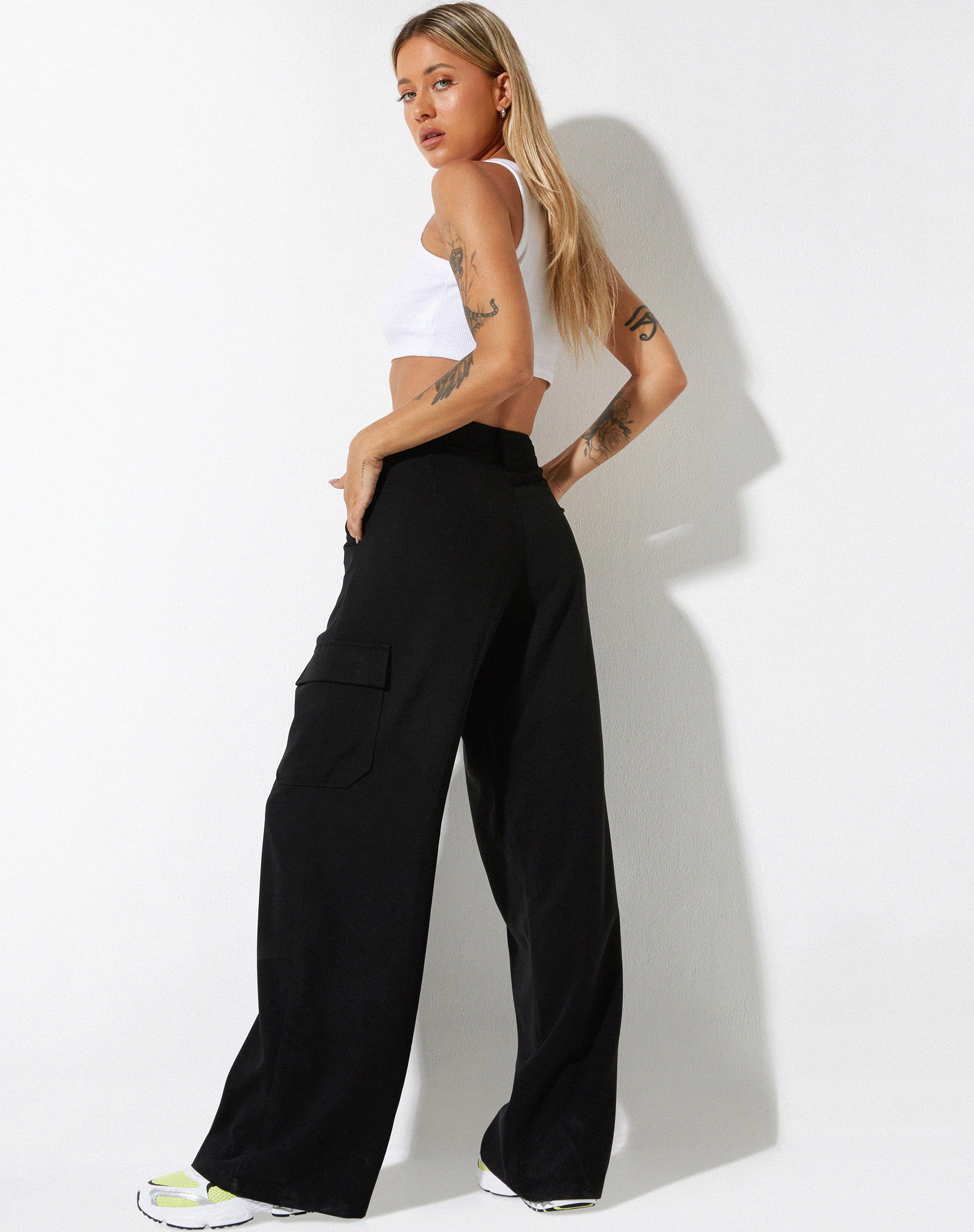 Low Rise Abba Cargo Trouser in Tailoring Black - Image 2