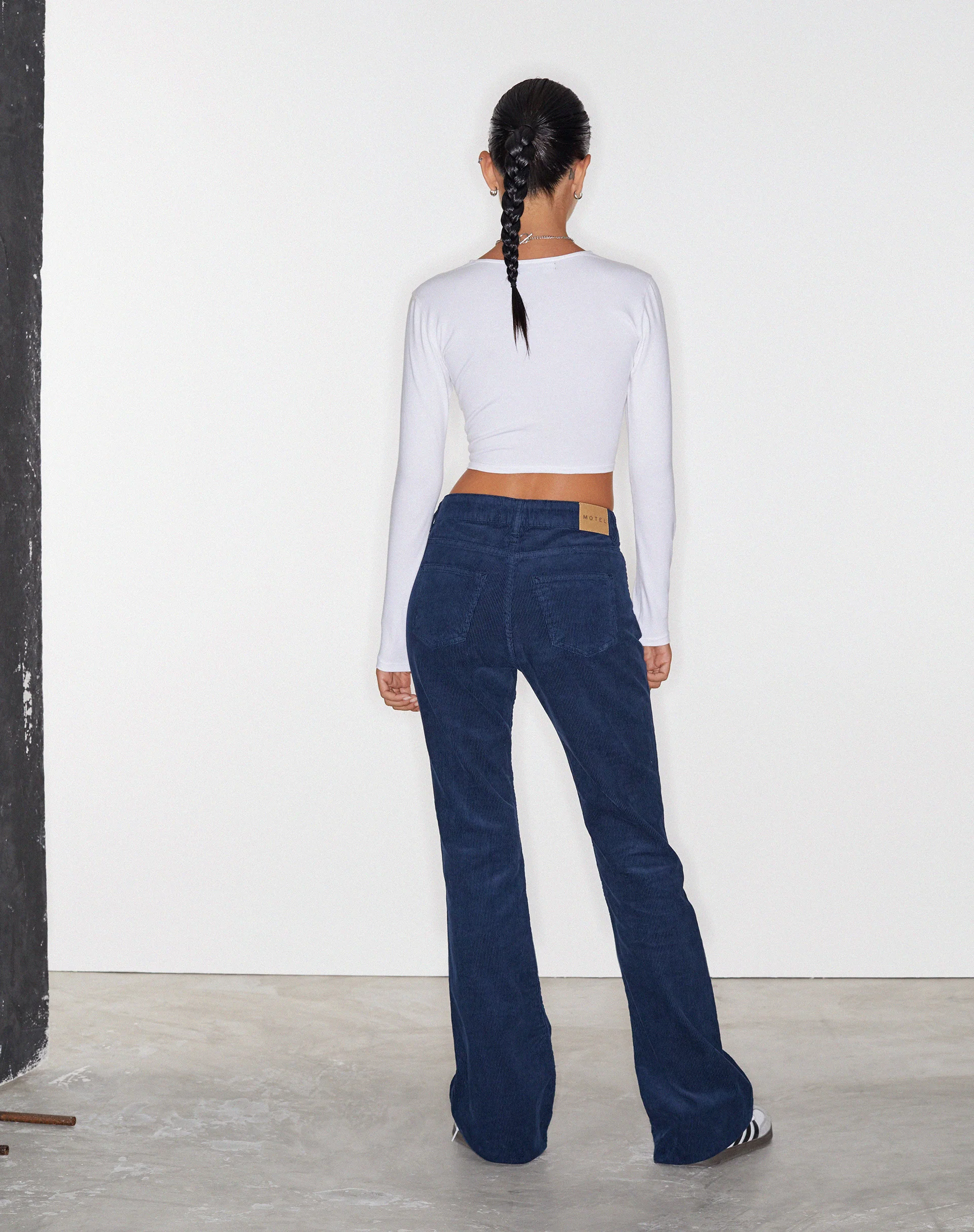 Low Rise Bootleg Jeans in Cord Navy - Image 3
