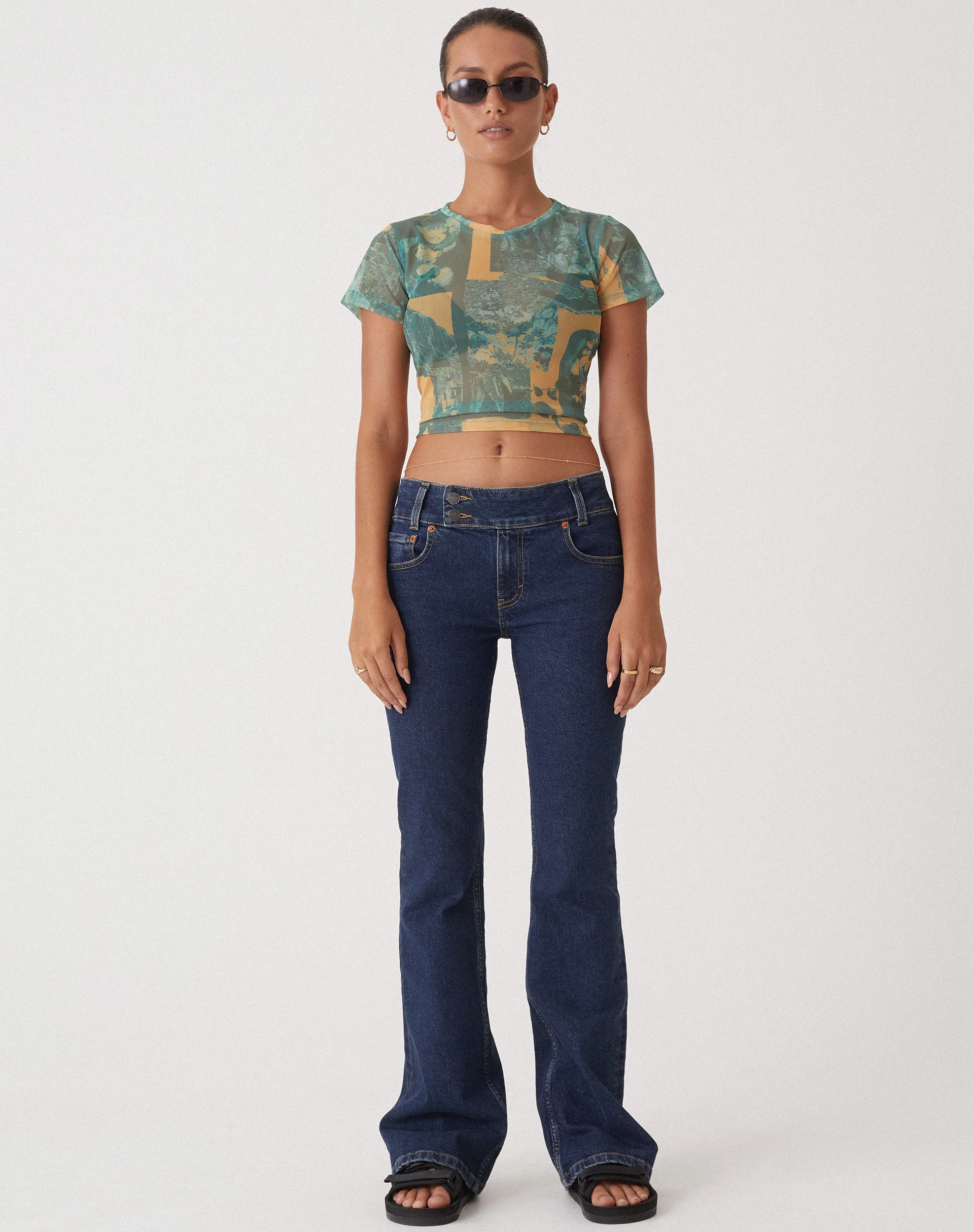 MOTEL X OLIVIA NEILL Low Rise Bootleg Jeans in Dark Vintage Wash - Image 4