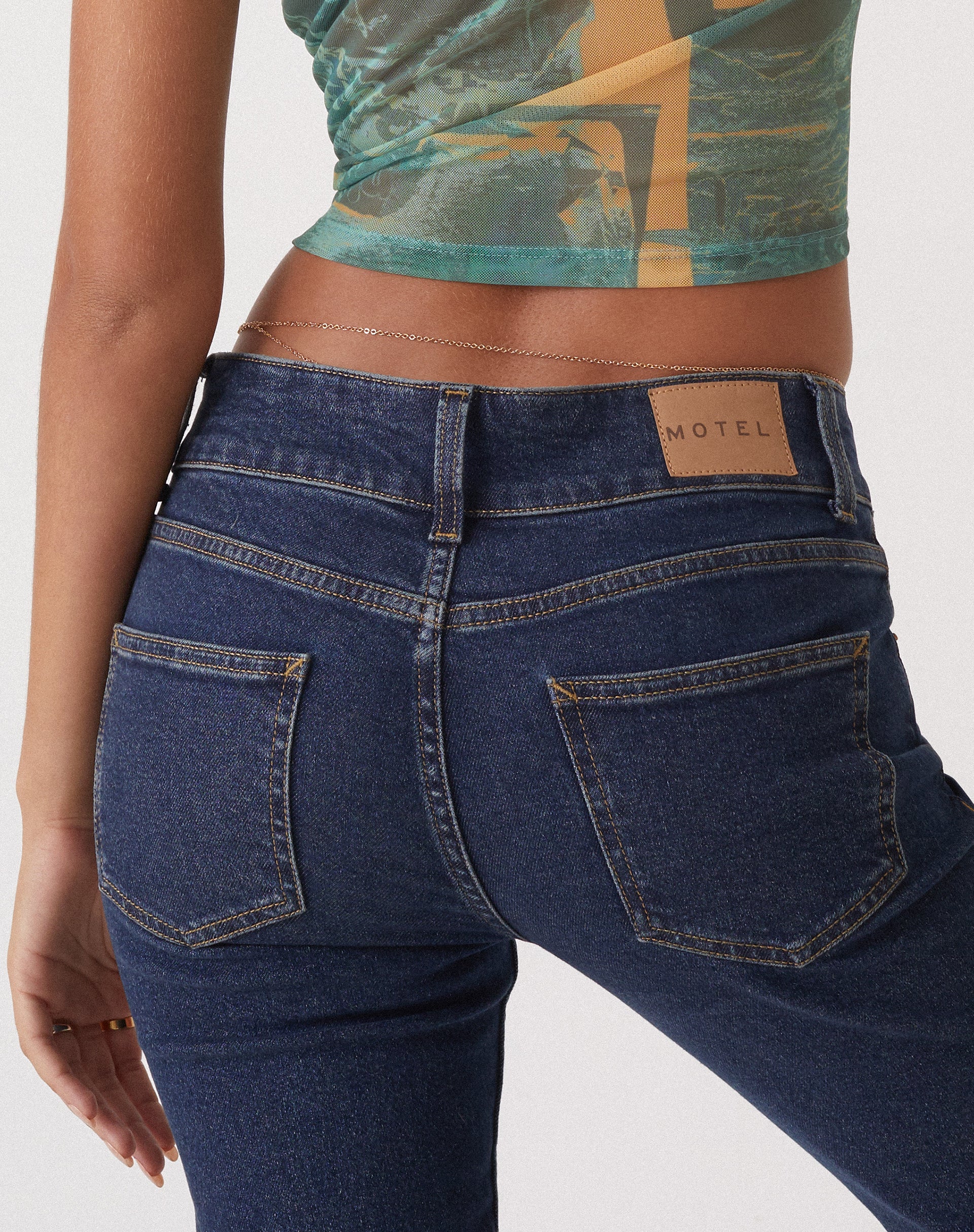 MOTEL X OLIVIA NEILL Low Rise Bootleg Jeans in Dark Vintage Wash - Image 6