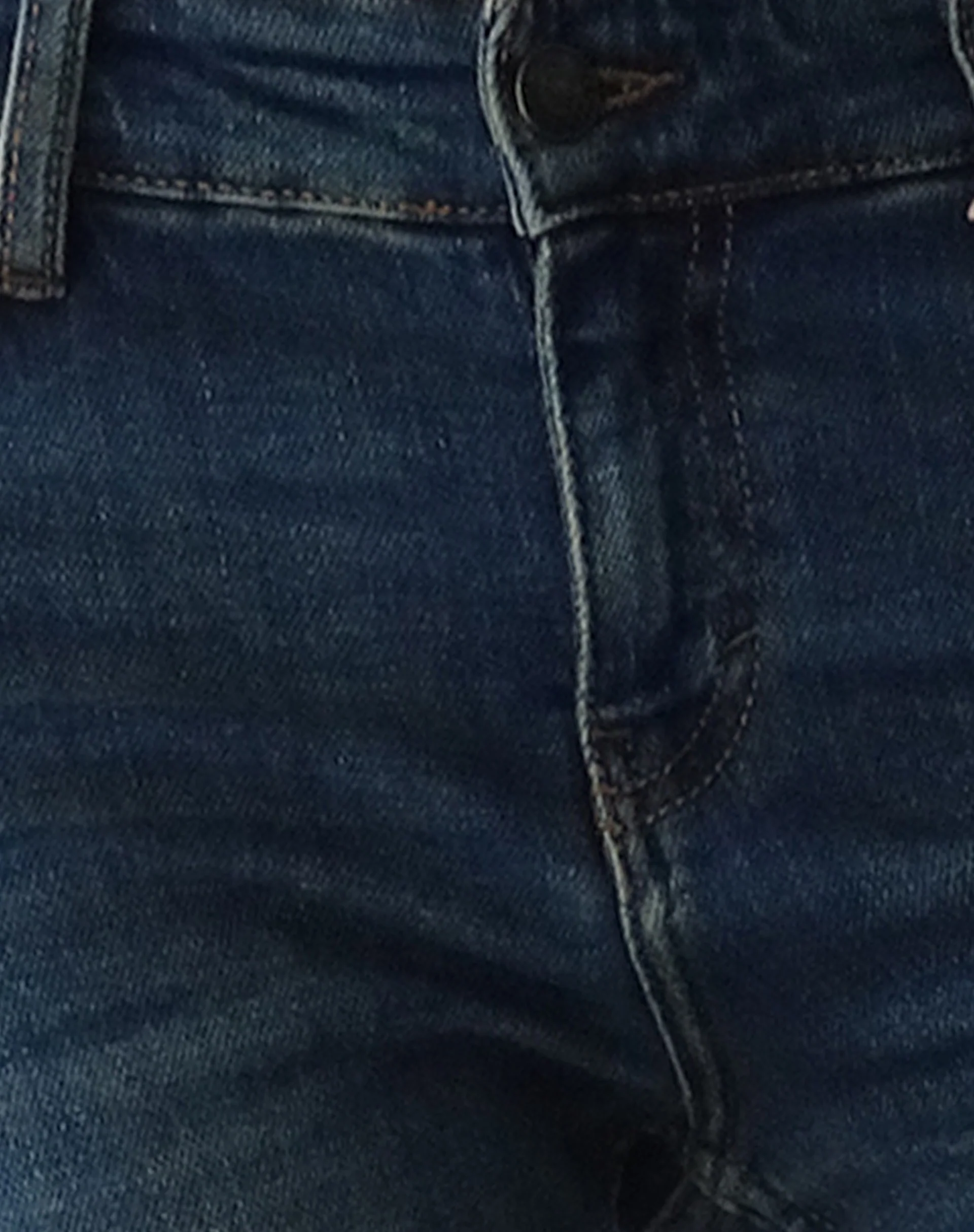 Low Rise Bootleg Jeans in Mid Vintage Blue - Image 5