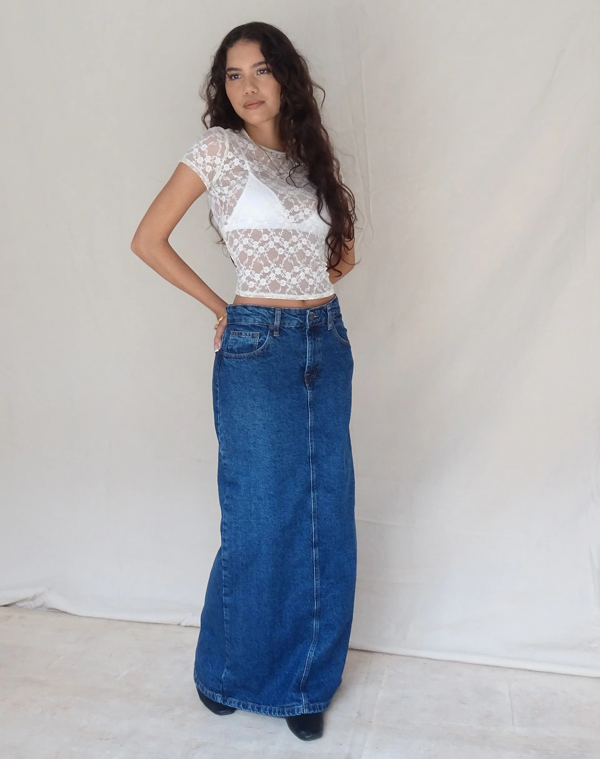 Low Rise Denim Maxi Skirt in Mid Blue Used - Image 4