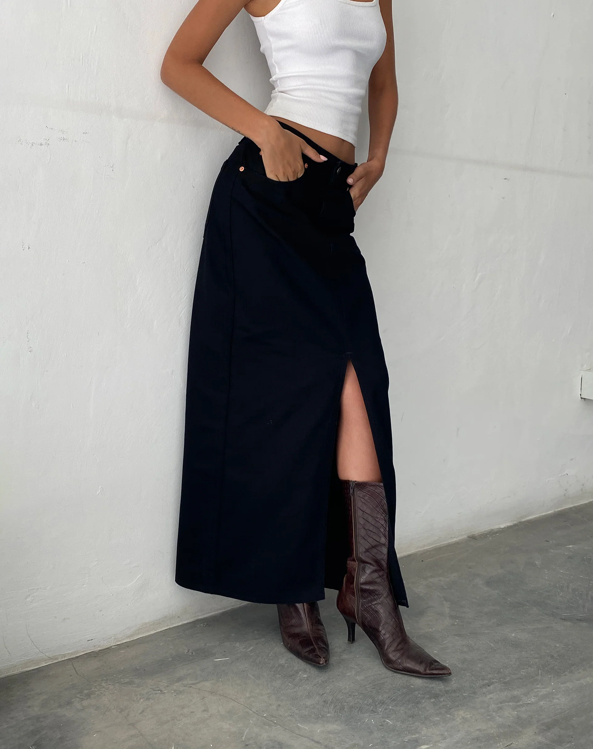 Low Rise Denim Maxi Skirt in Rinse Black - Image 2