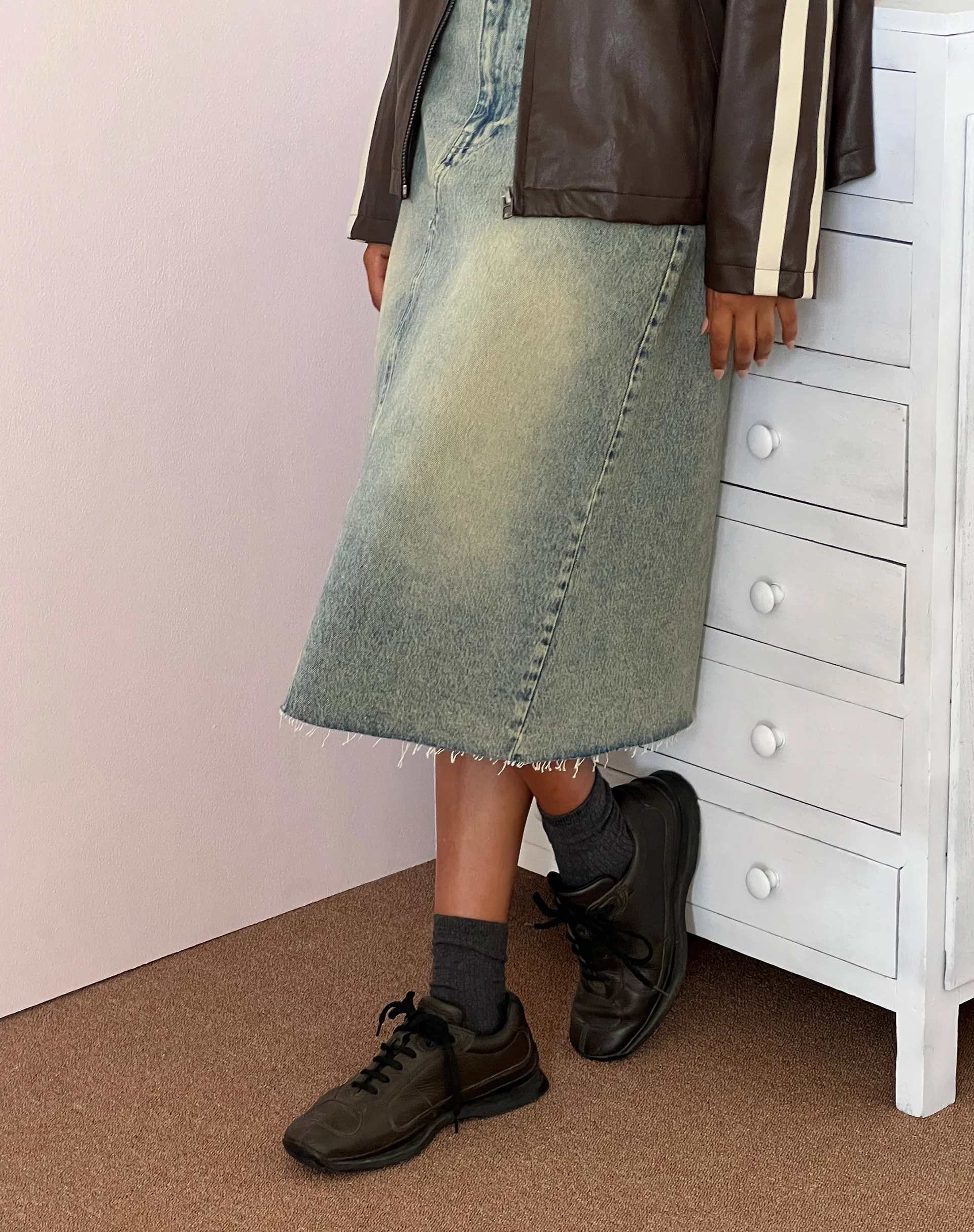 Low Rise Denim Midi Skirt in Light Blue Sand - Image 5