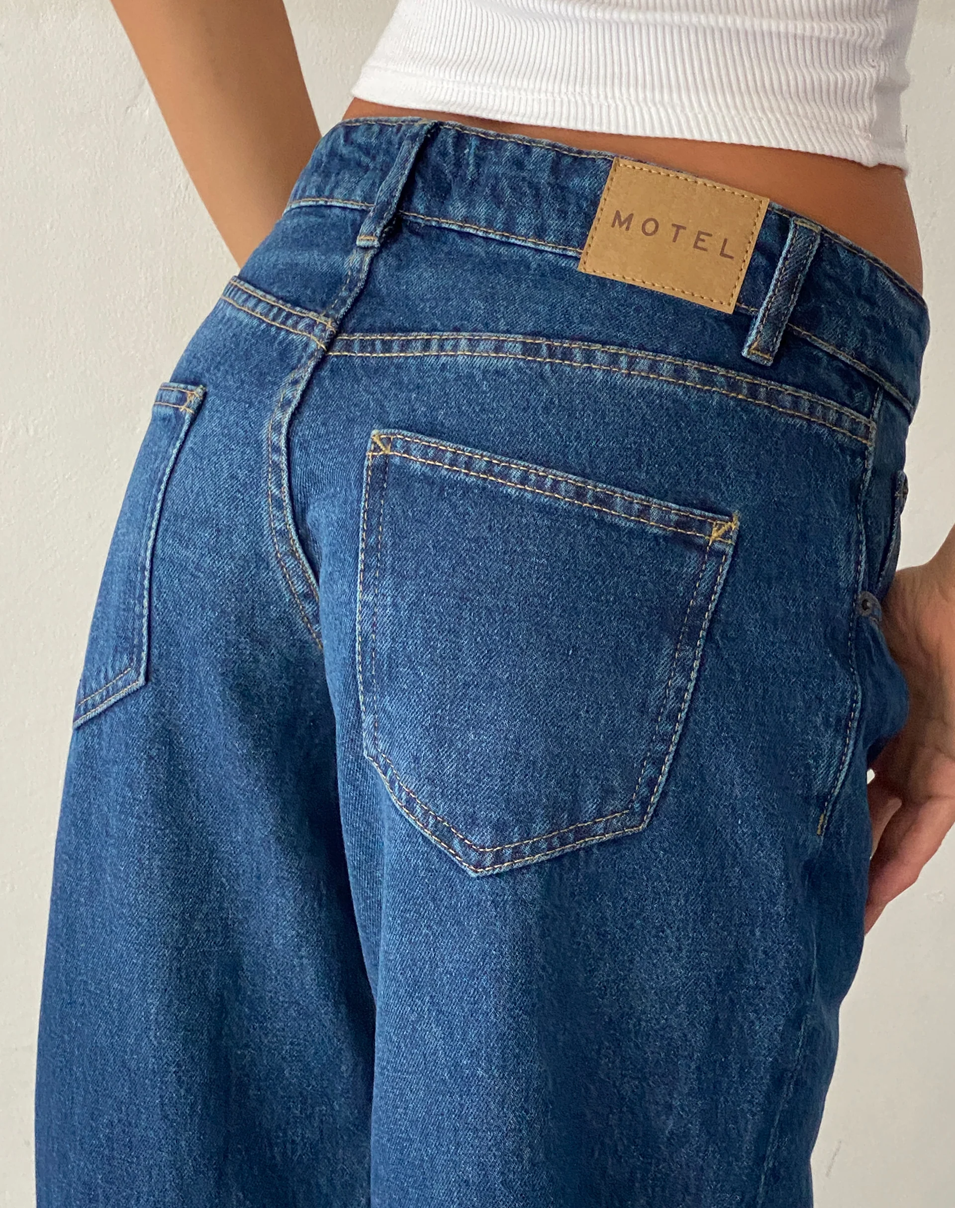 Low Rise Parallel Jeans in Mid Blue Used - Image 6