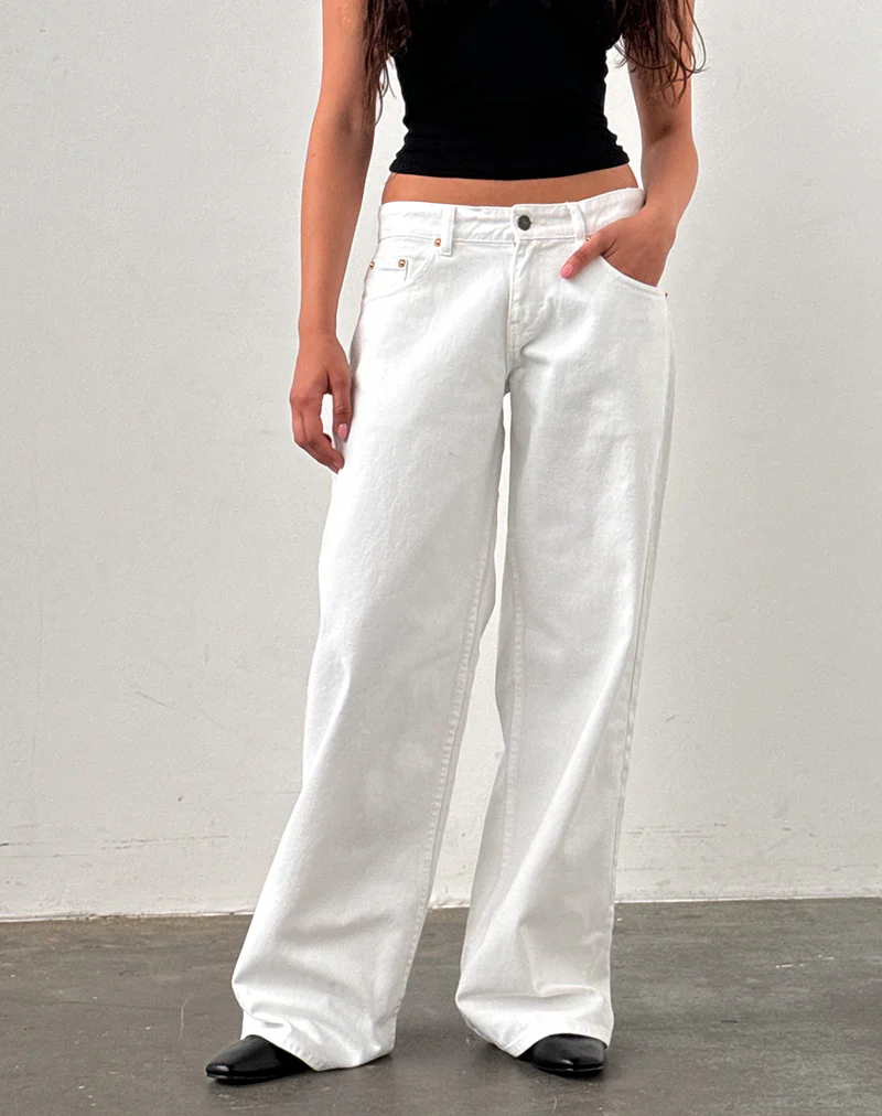 Low Rise Roomy Jeans in True White - Image 4