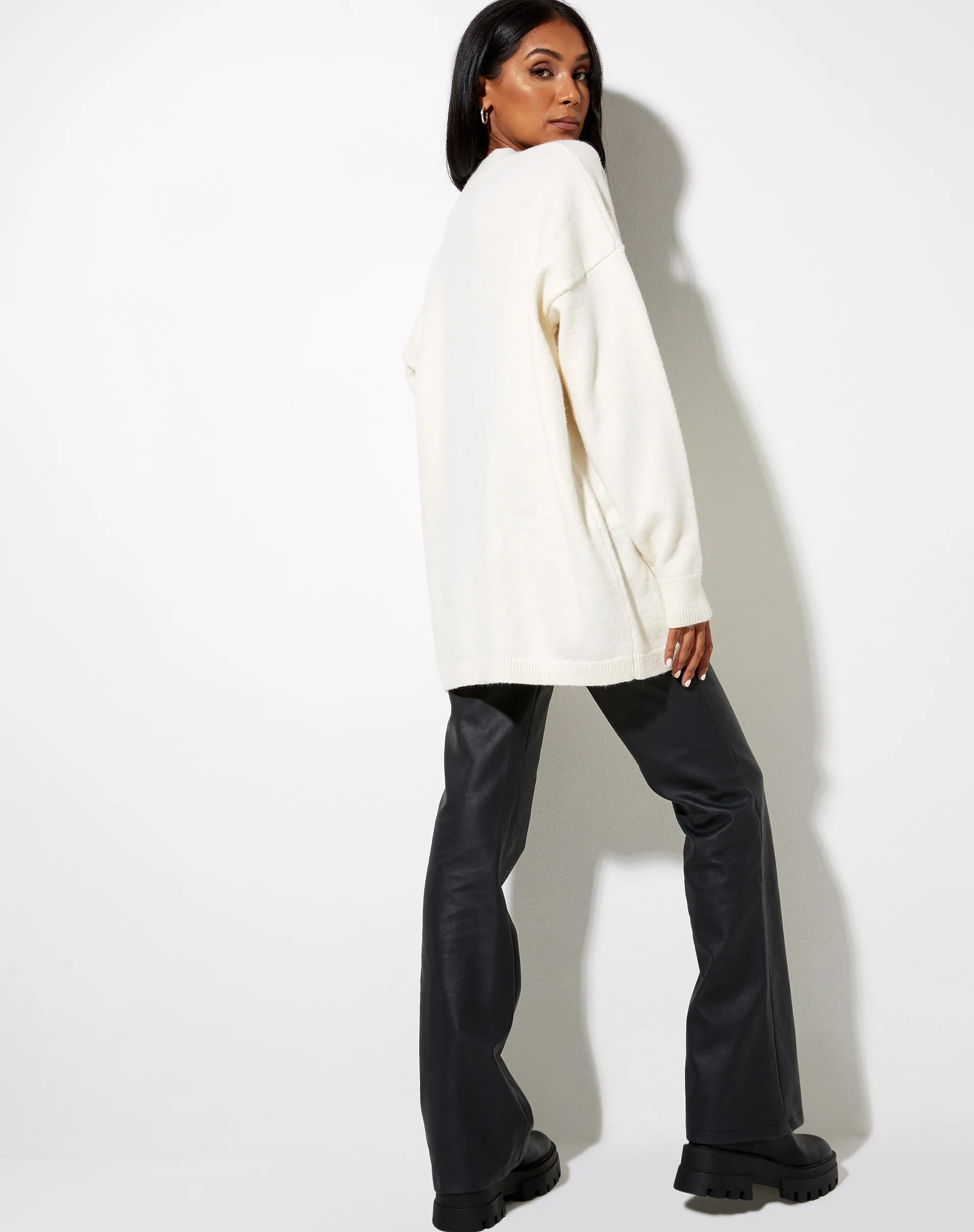 Lulees Jumper in Knit Ivory Cherub Black - Image 6