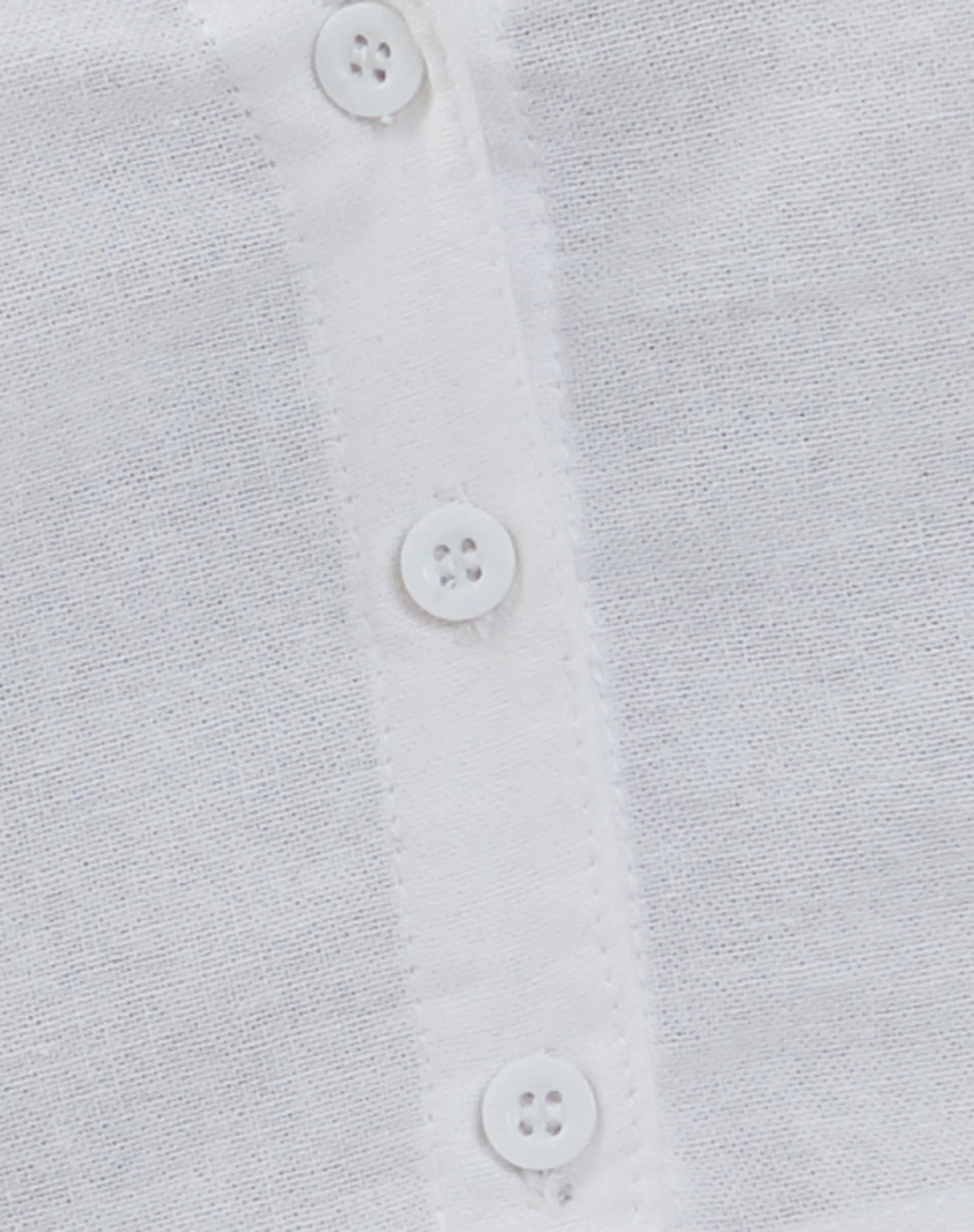 Lyse Super Cropped Shirt in White - Image 6