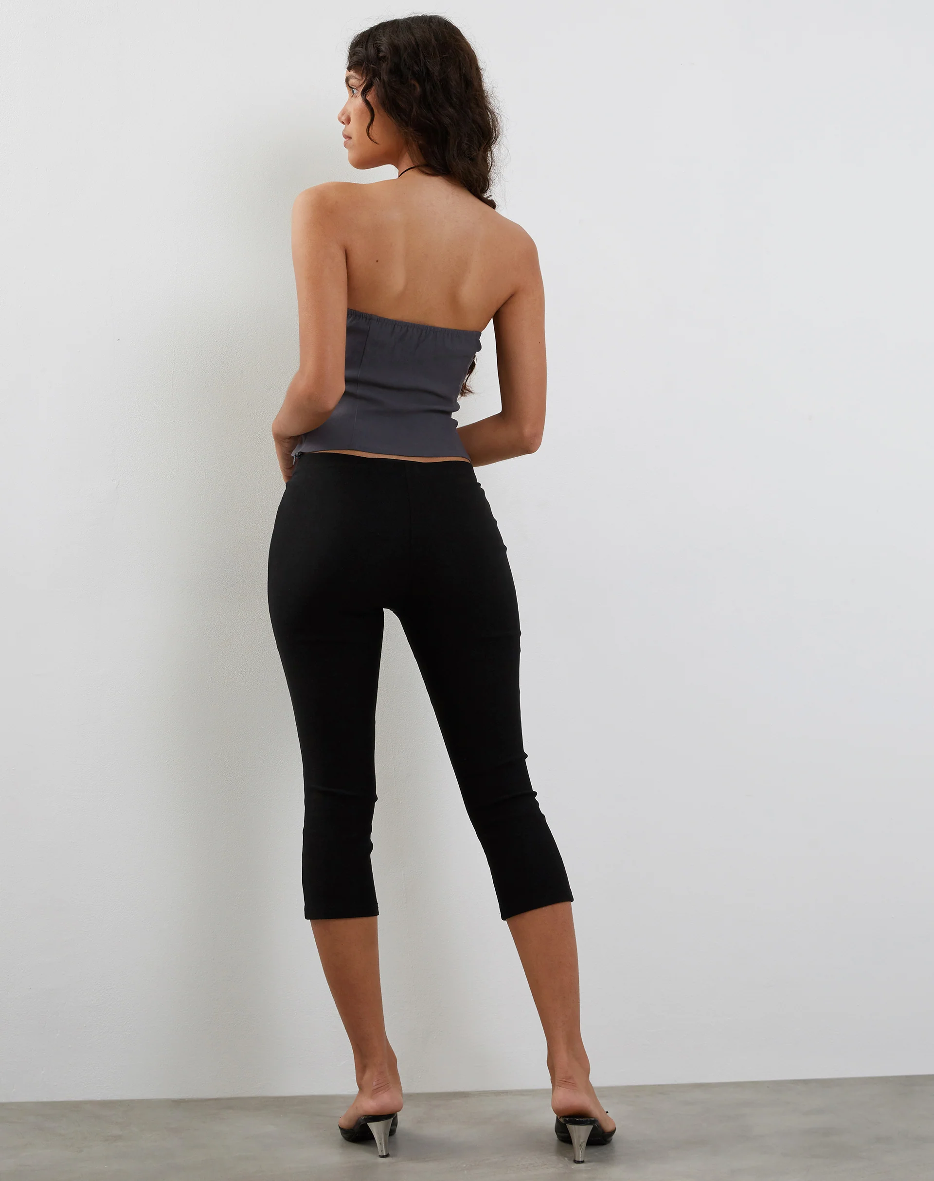 Maribaya Longline Corset Top in Charcoal Soft Tailoring - Image 3
