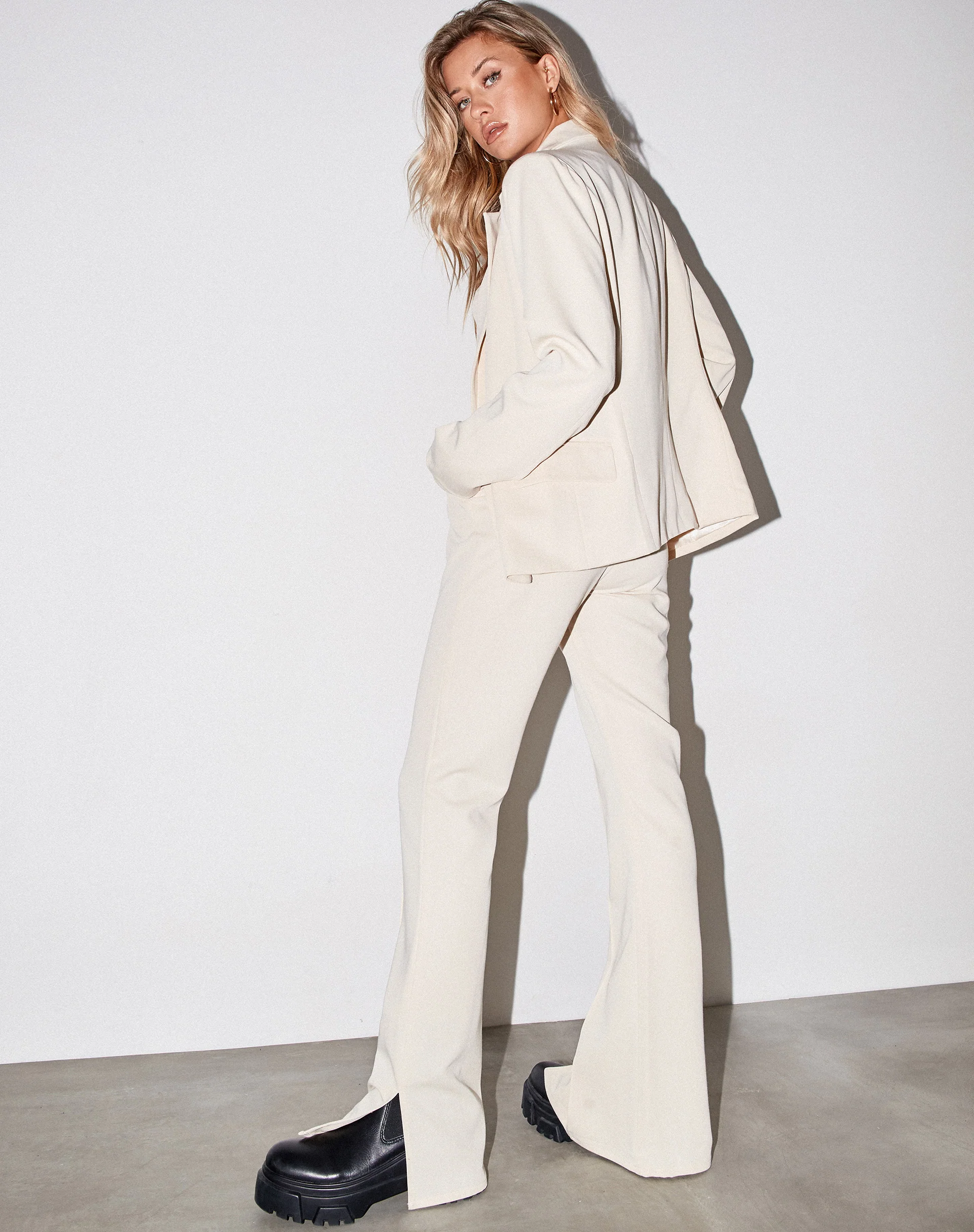 Marwah Blazer in Cream - Image 4