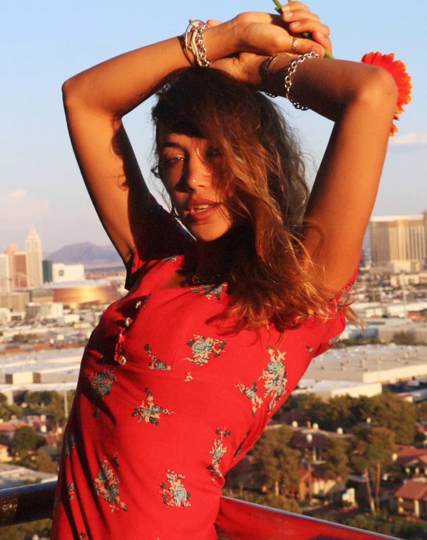 Meca Dress in Soi Rose Red - Image 2