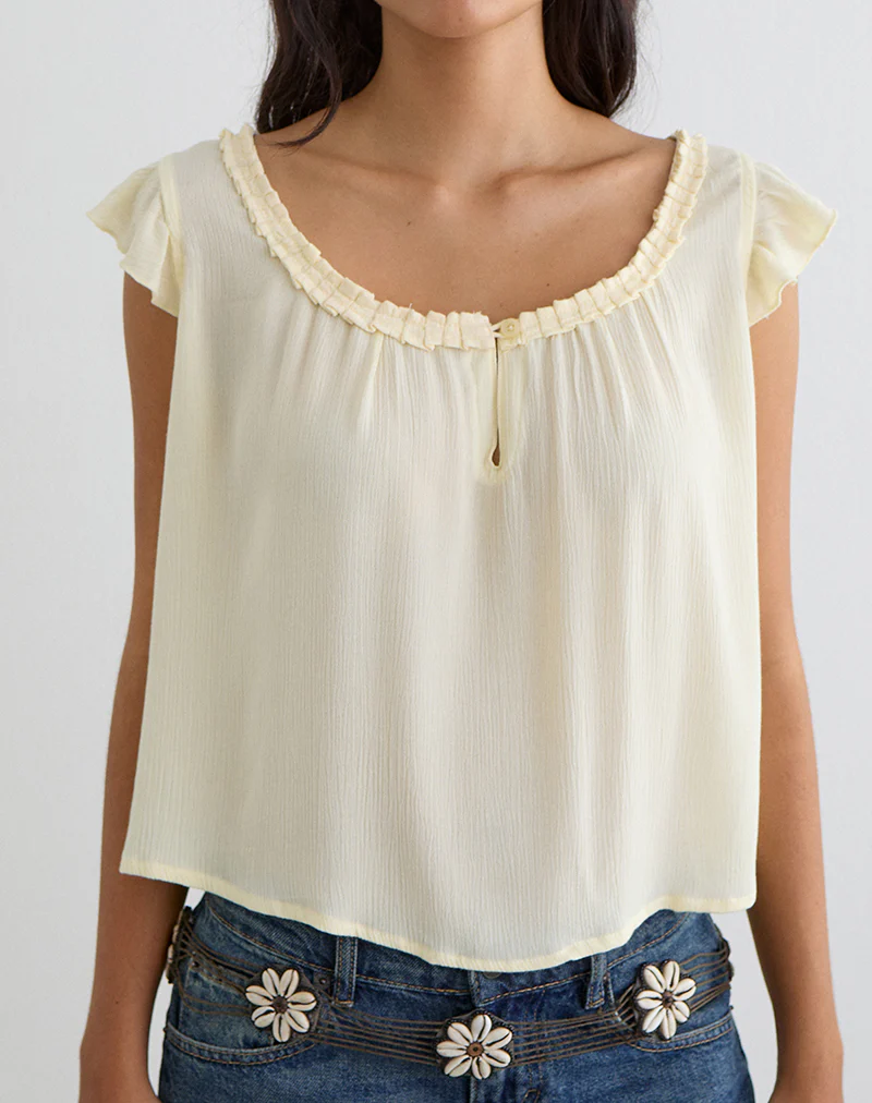Merisso Scoop Neck Keyhole Top in Crinkle Butter Yellow - Image 4
