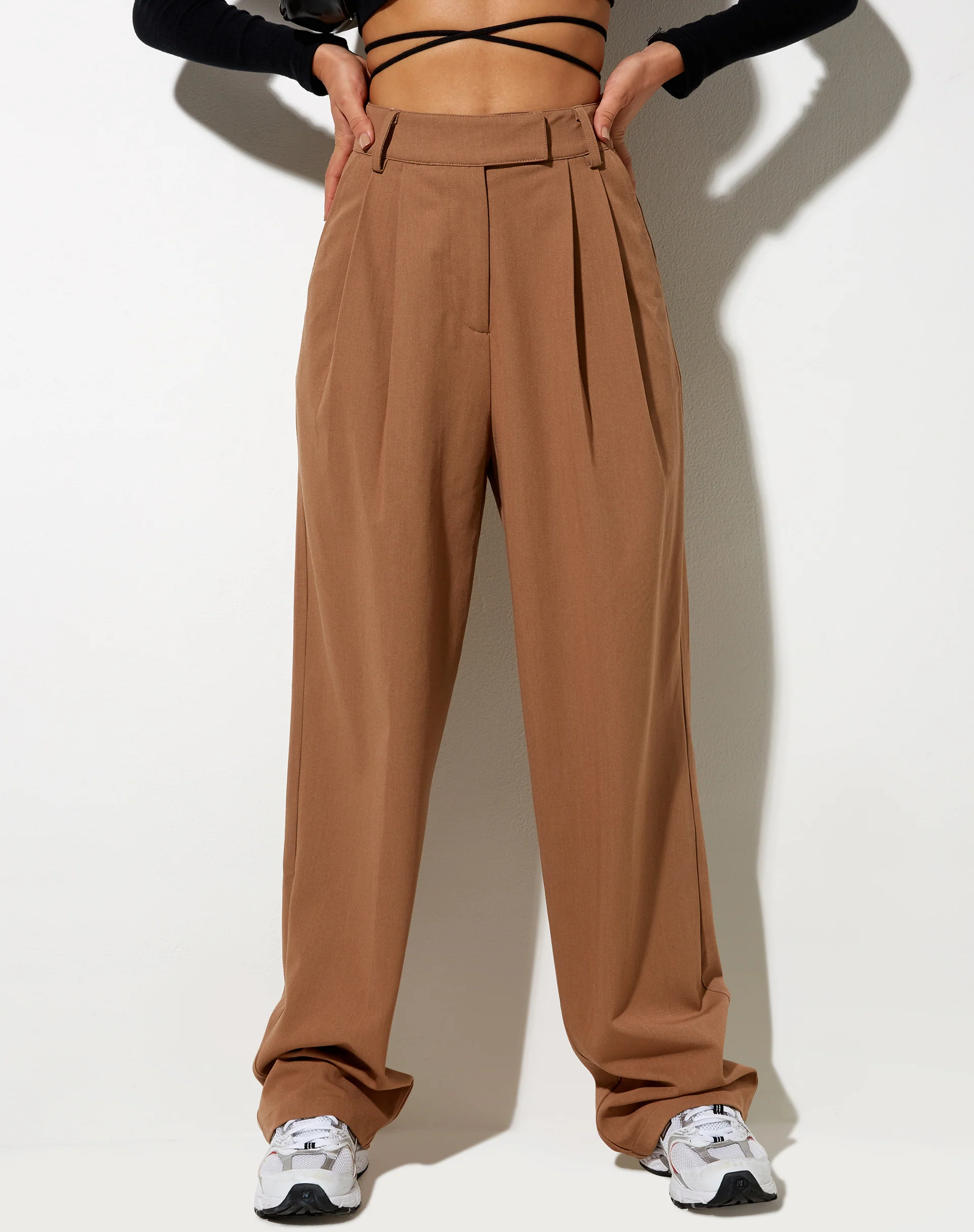 Misha Wide Leg Trouser in Tailoring Putty - Image 3