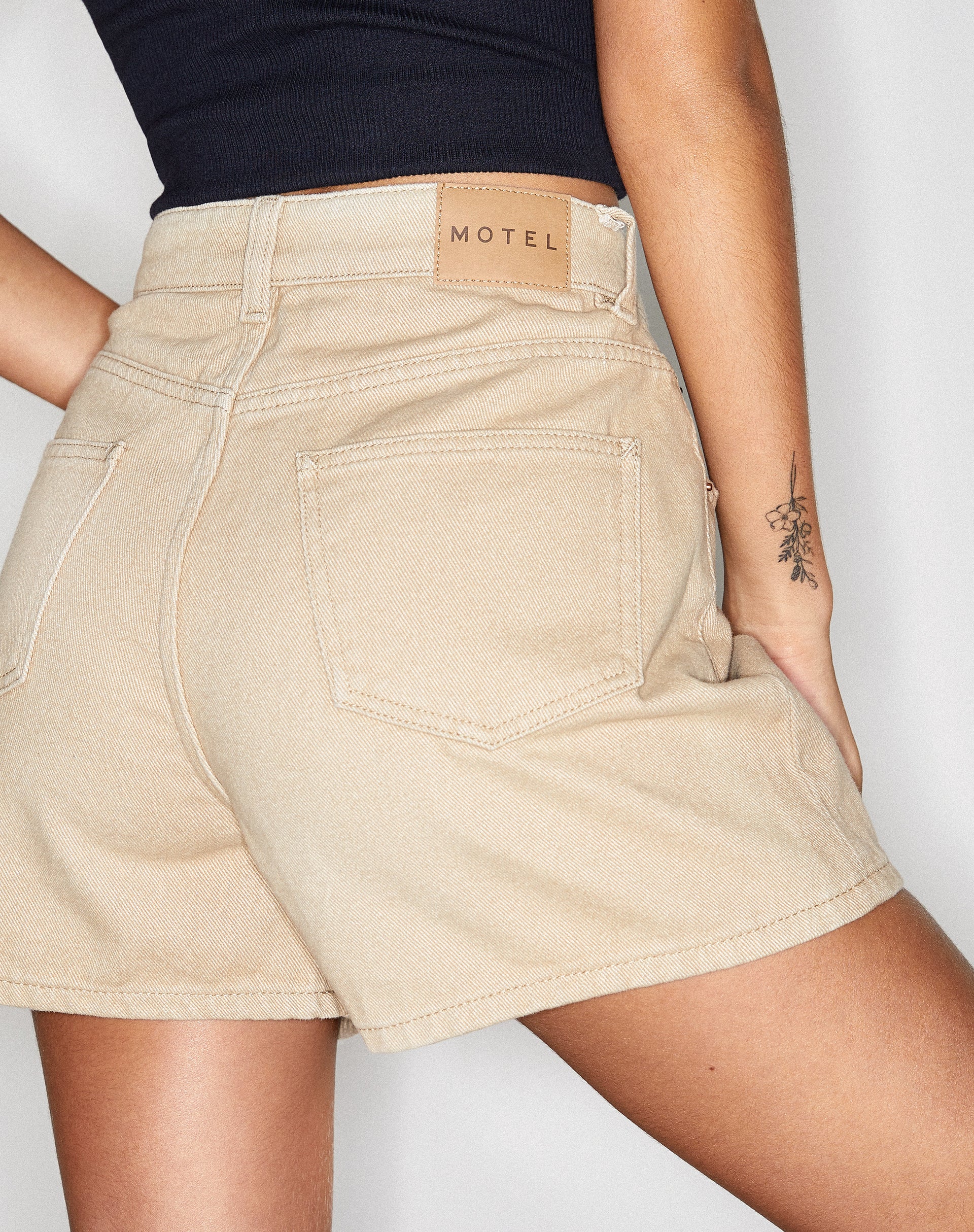 Mom Denim Shorts in Winter Sandwash - Image 2
