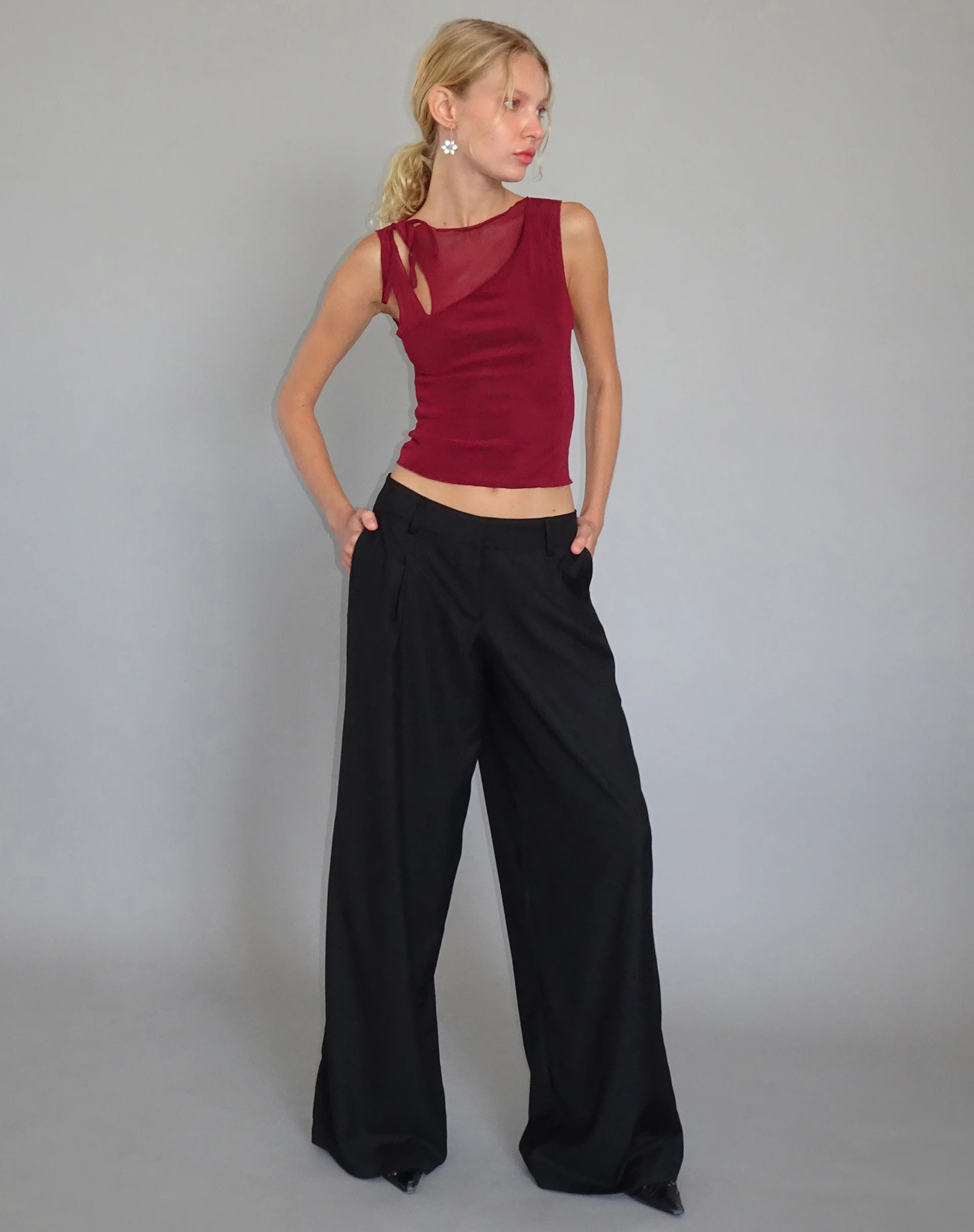 Moni Vest in Mesh Maroon - Image 2