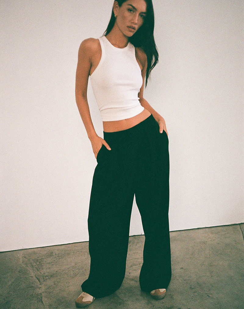 Nala Pleated Trouser in Tailoring Black - Image 4