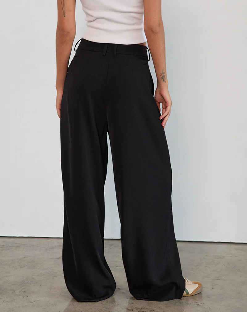 Nala Pleated Trouser in Tailoring Black - Image 5