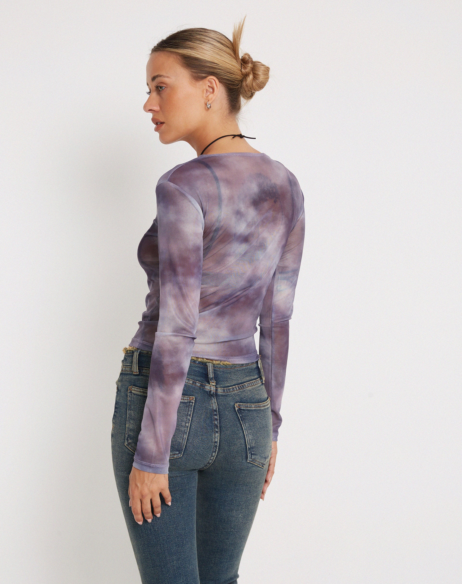 Narita Long Sleeve Mesh Crop Top in Smokey Gradients Purple - Image 2