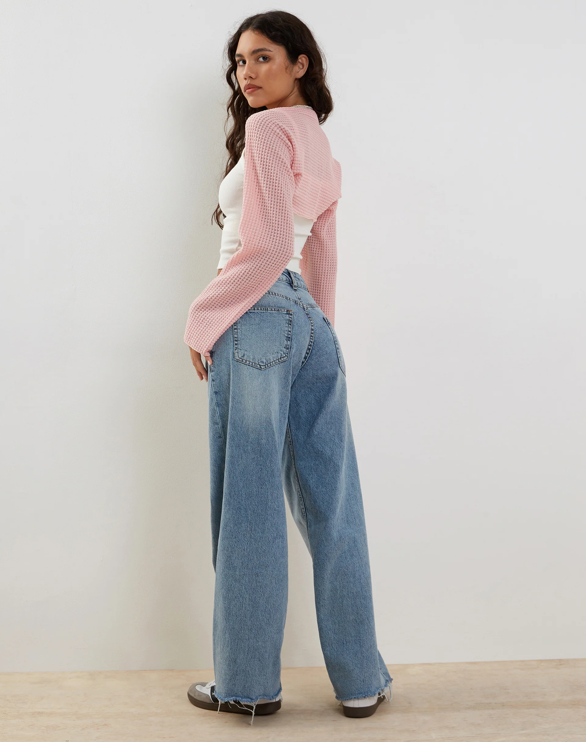 Nobila Shrug Top in Baby Pink - Image 7