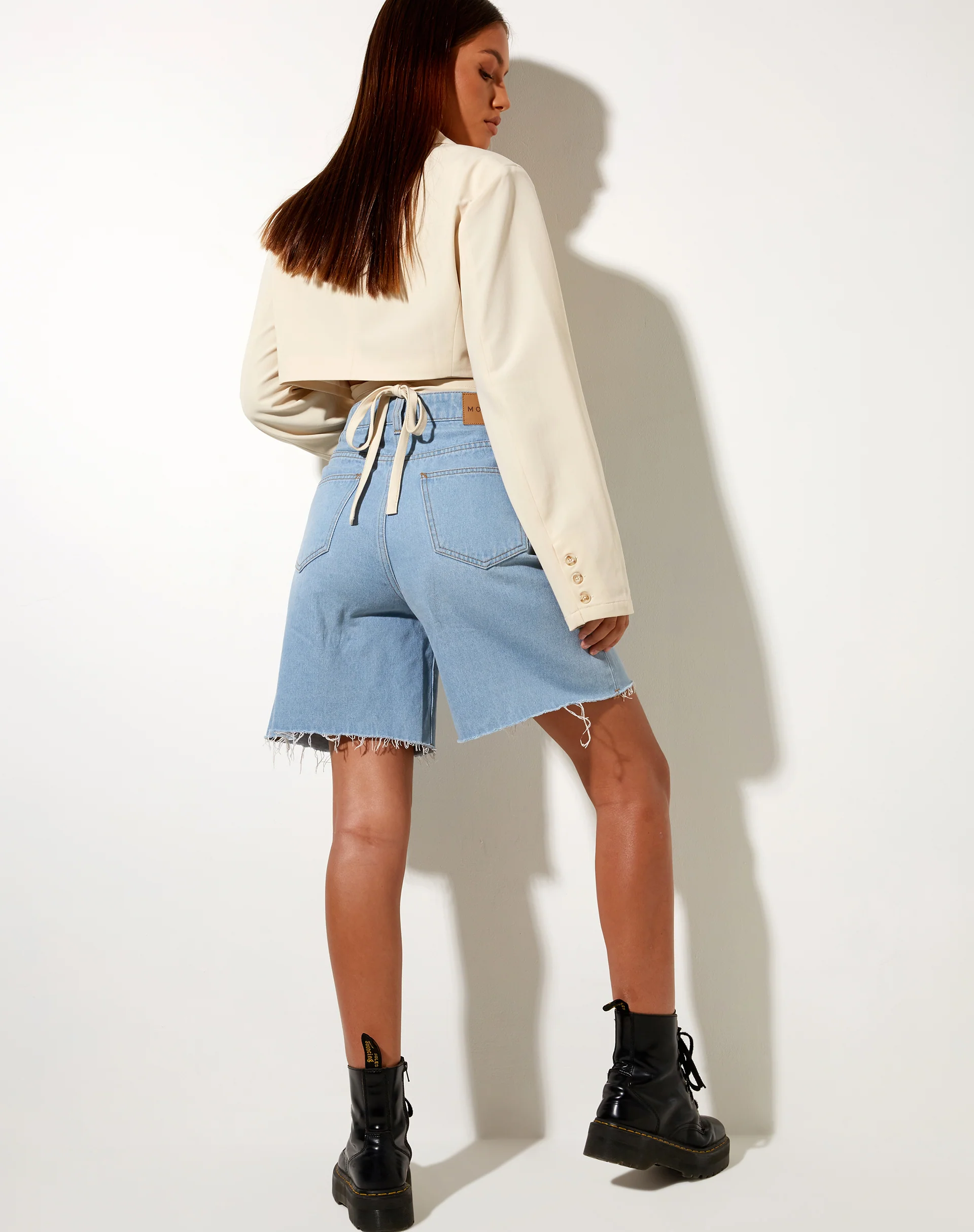 Notus Cropped Blazer in Tailoring Cream - Image 5